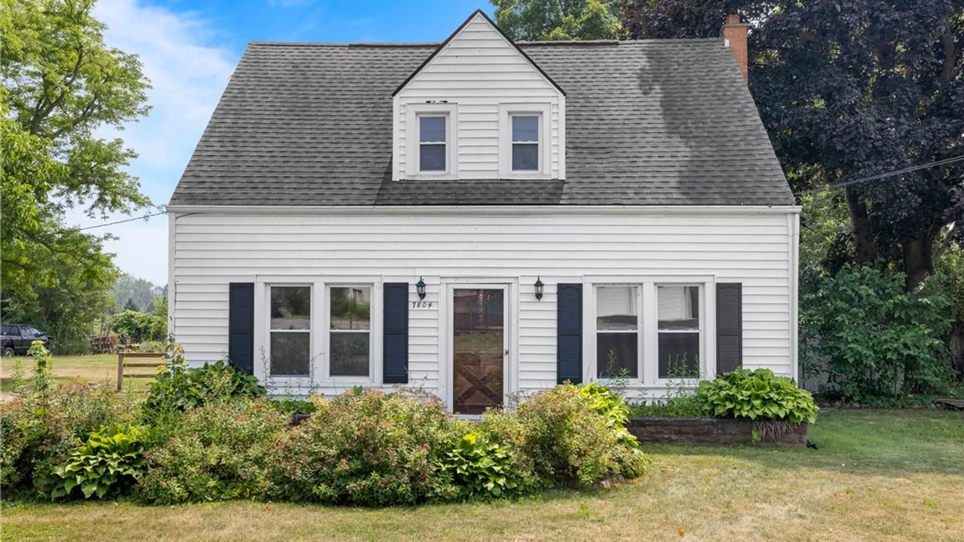 Property at 7804 Ridge Road, Hartland, NY 14067 4
