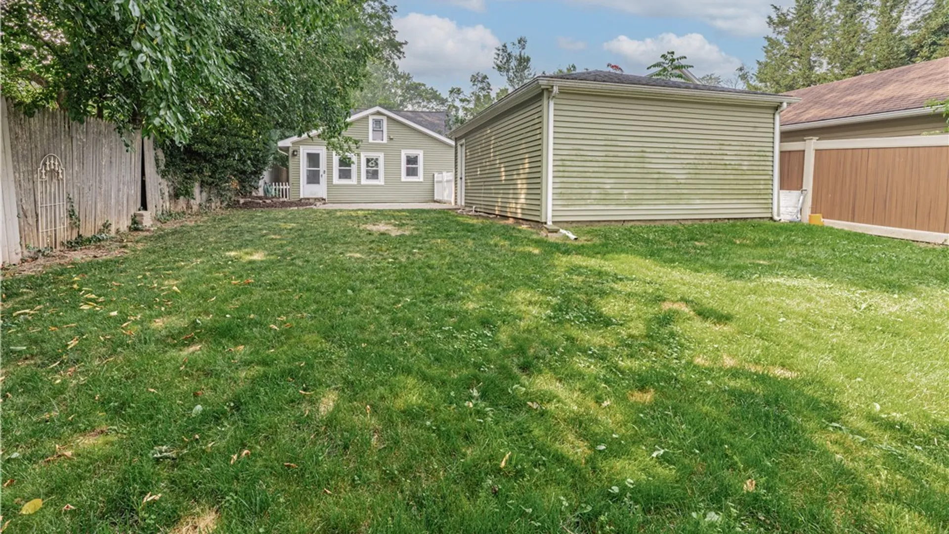 Property at 414 High Street, Lockport City, NY 14094 32