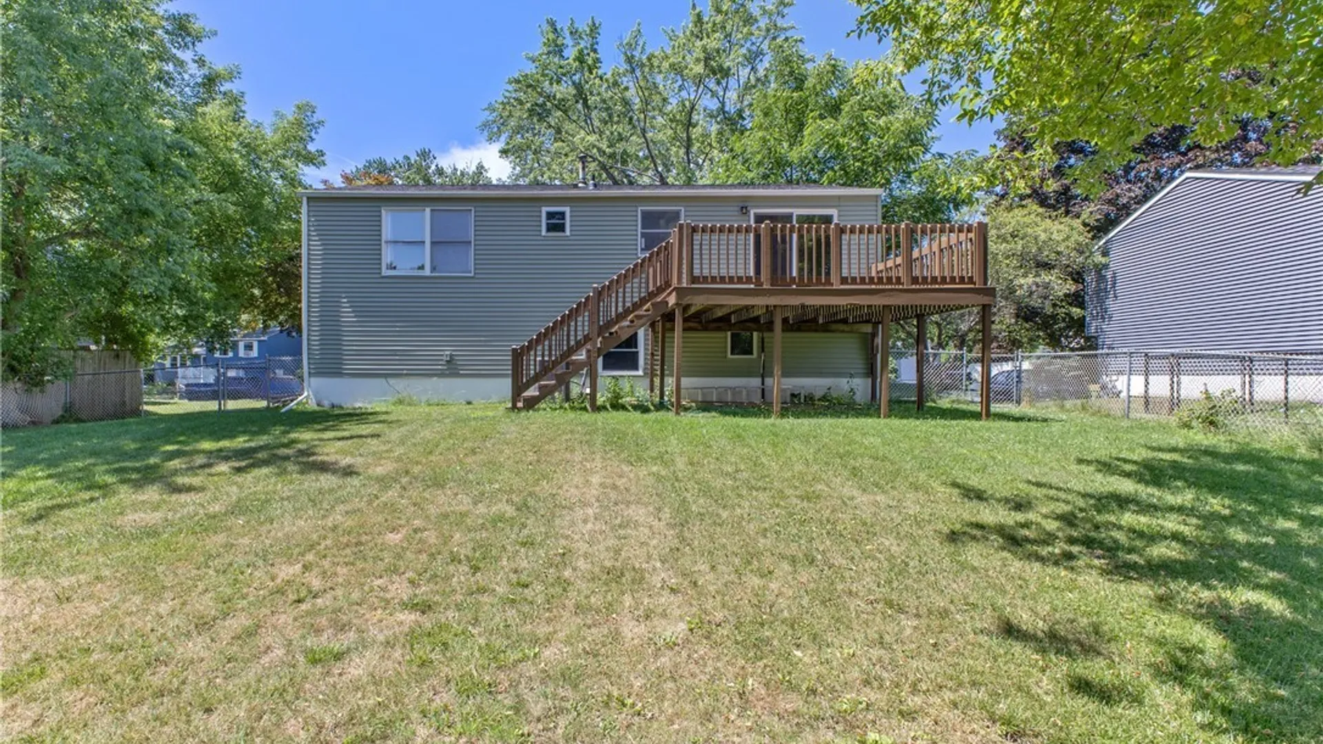 Property at 4258 Amblewood Lane, Clay, NY 13041 31