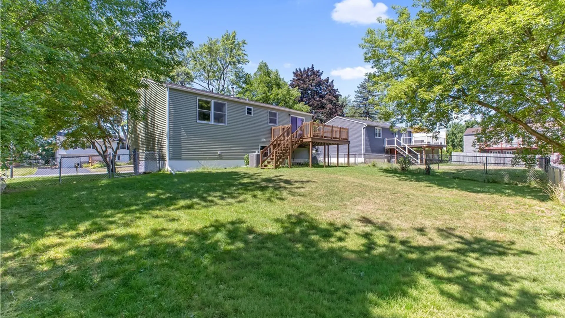 Property at 4258 Amblewood Lane, Clay, NY 13041 32