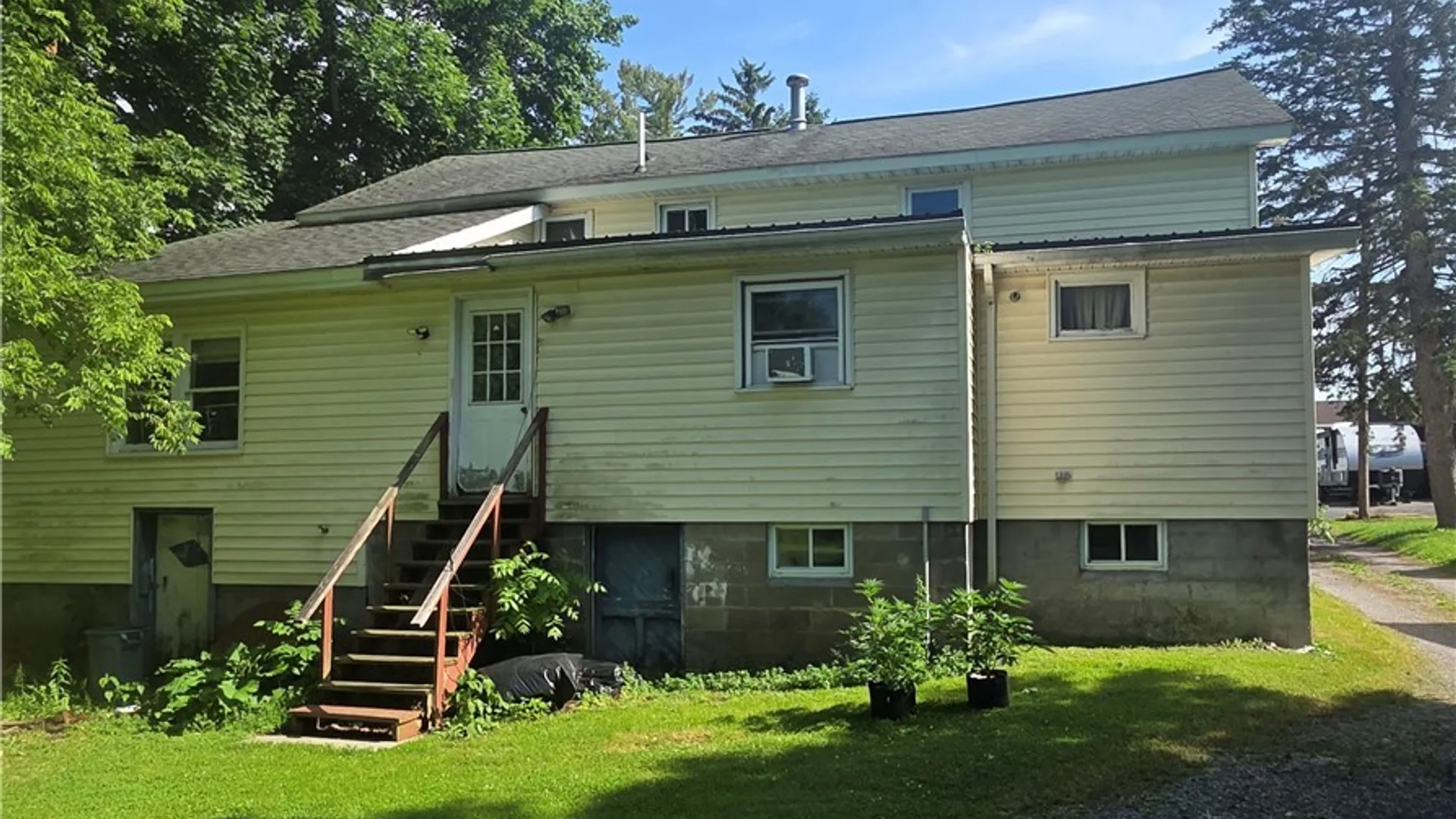 Property at 114 Prospect Street, Vernon, NY 13461 2