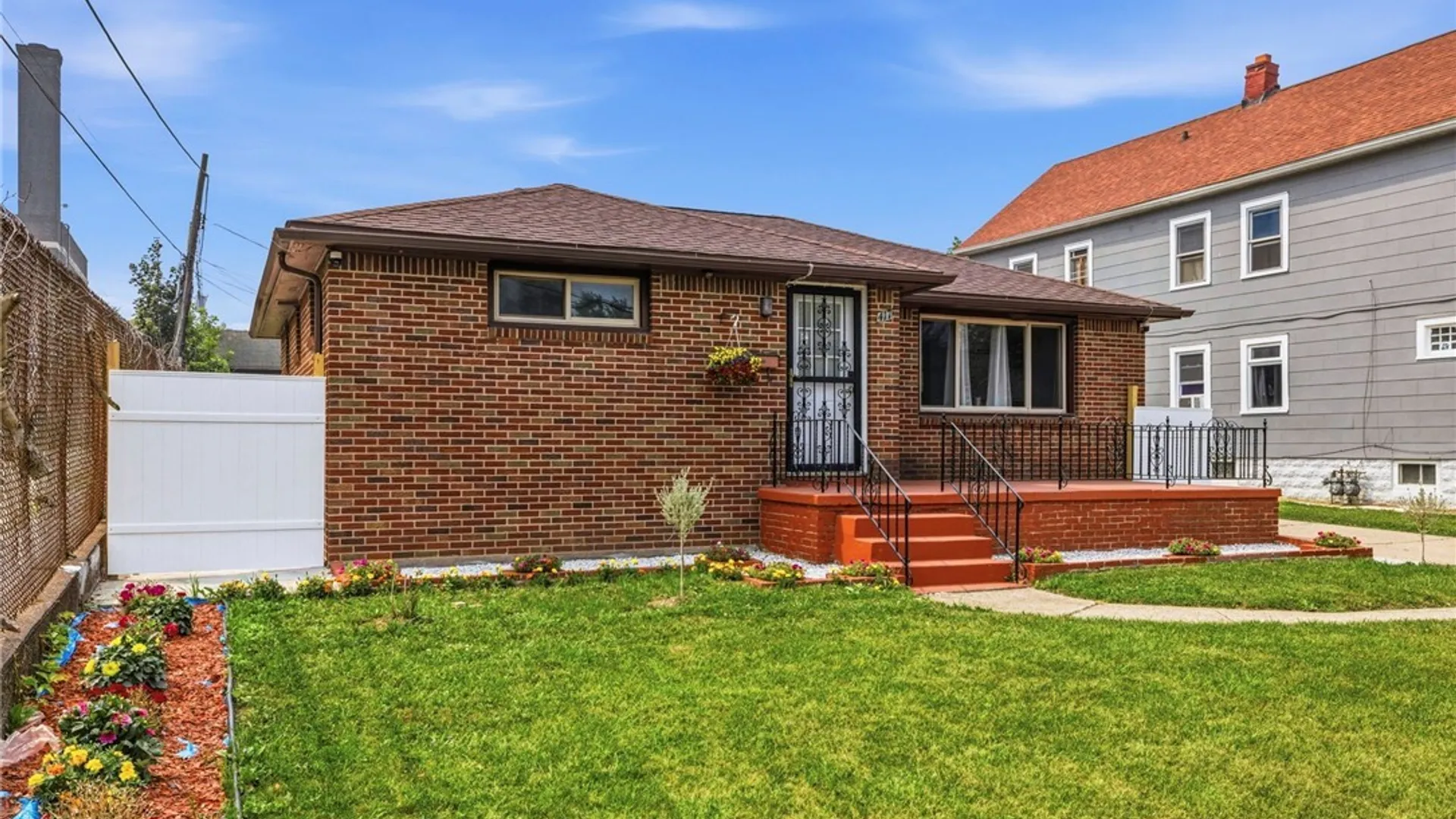 Property at 417 Doat Street, Buffalo, NY 14211 3