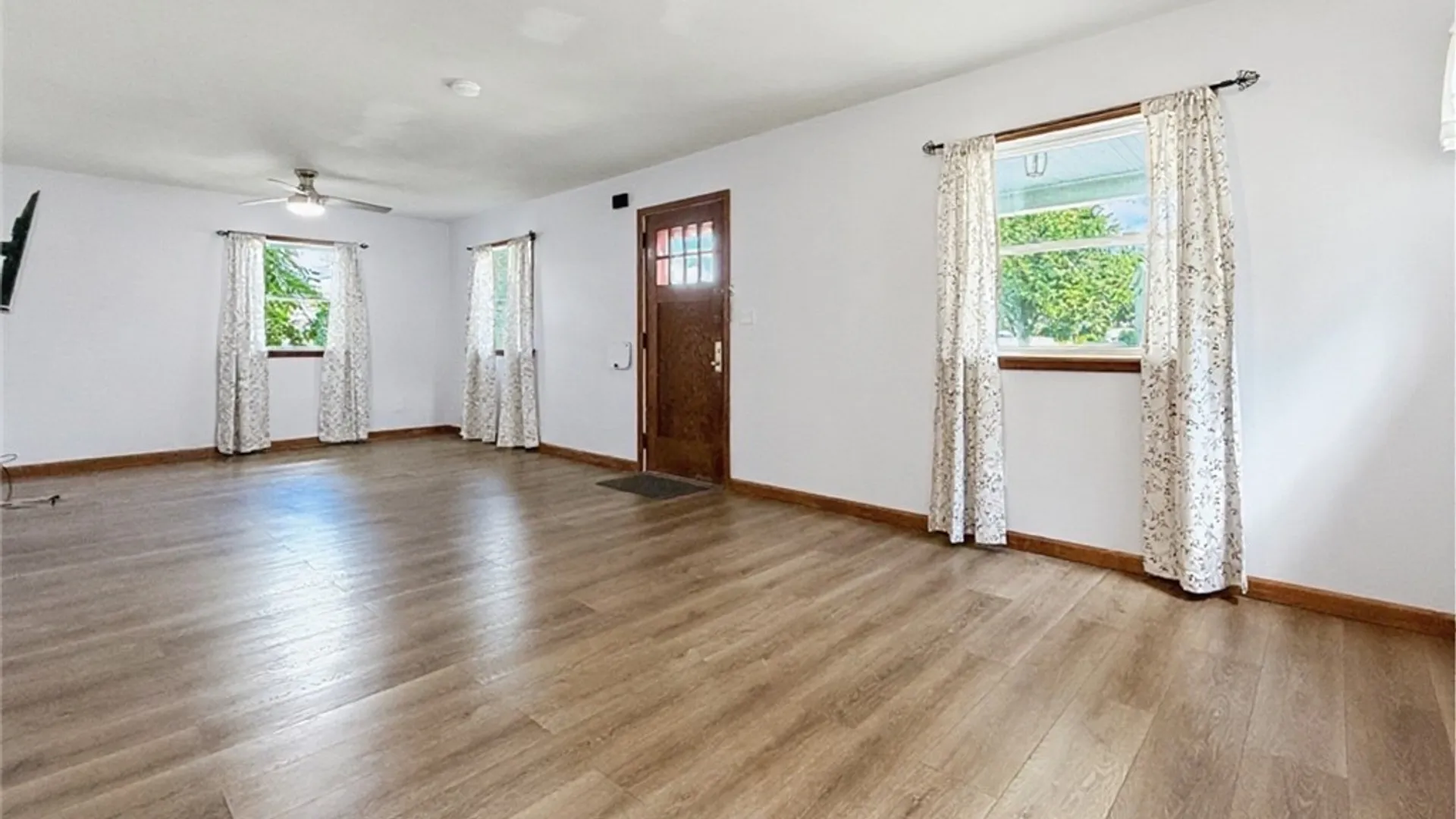 Property at 68 Burrstone Road, New Hartford, NY 13417 11