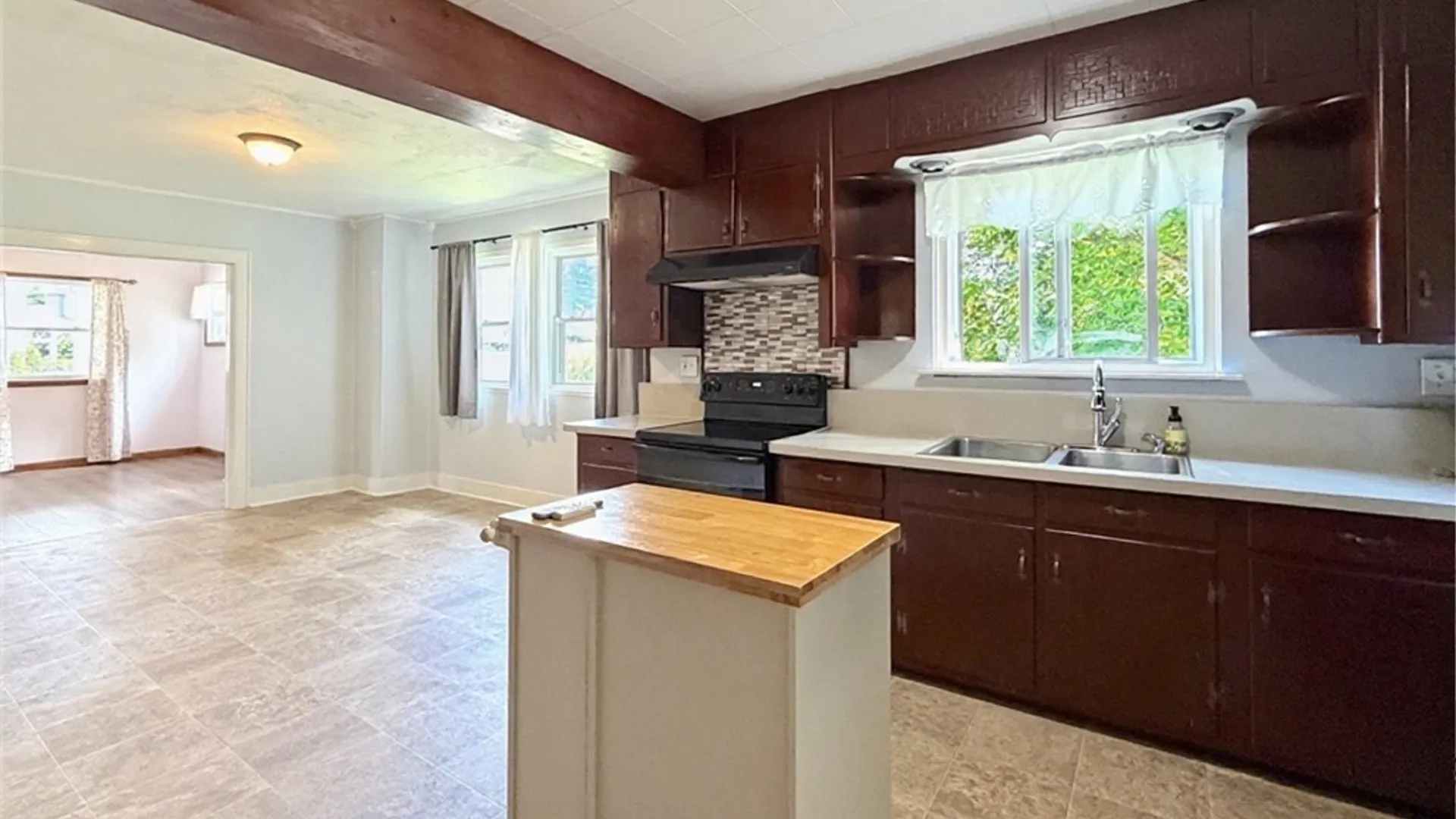 Property at 68 Burrstone Road, New Hartford, NY 13417 16