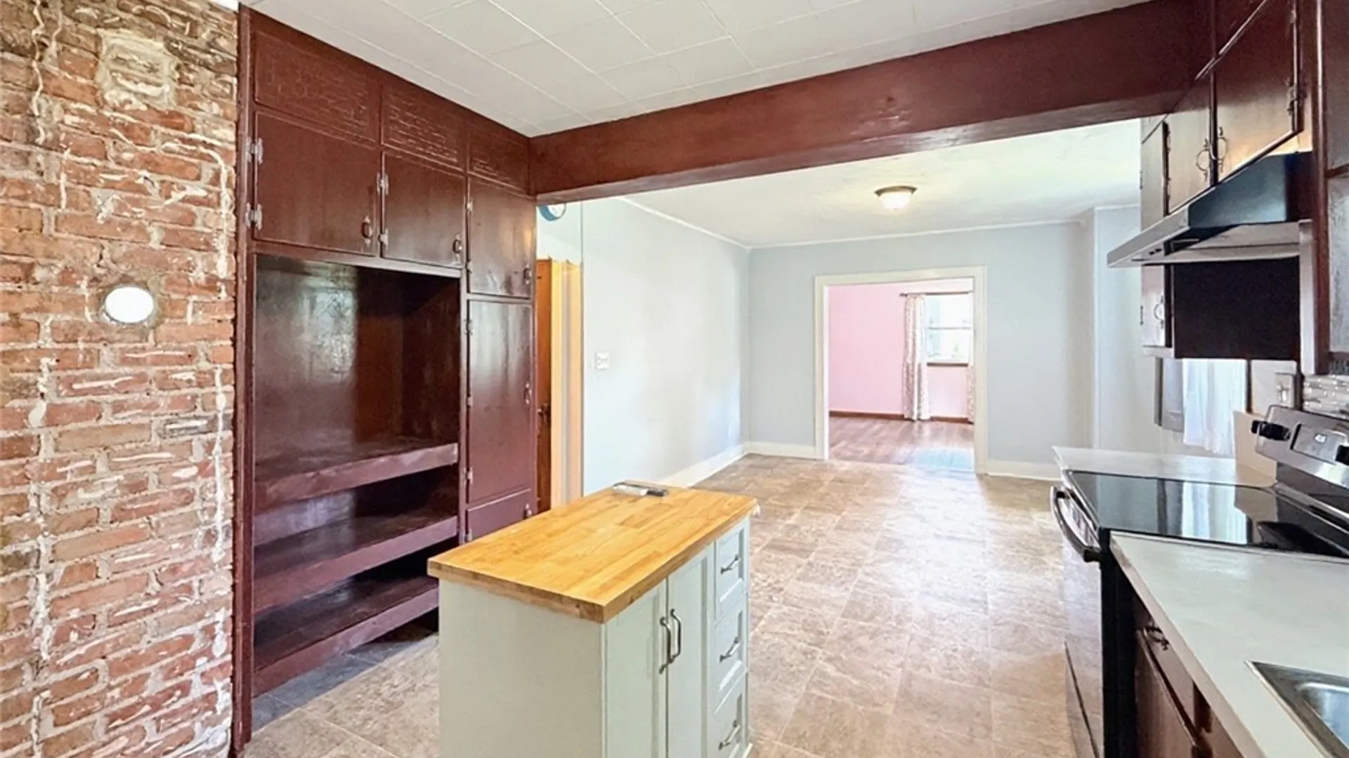 Property at 68 Burrstone Road, New Hartford, NY 13417 18