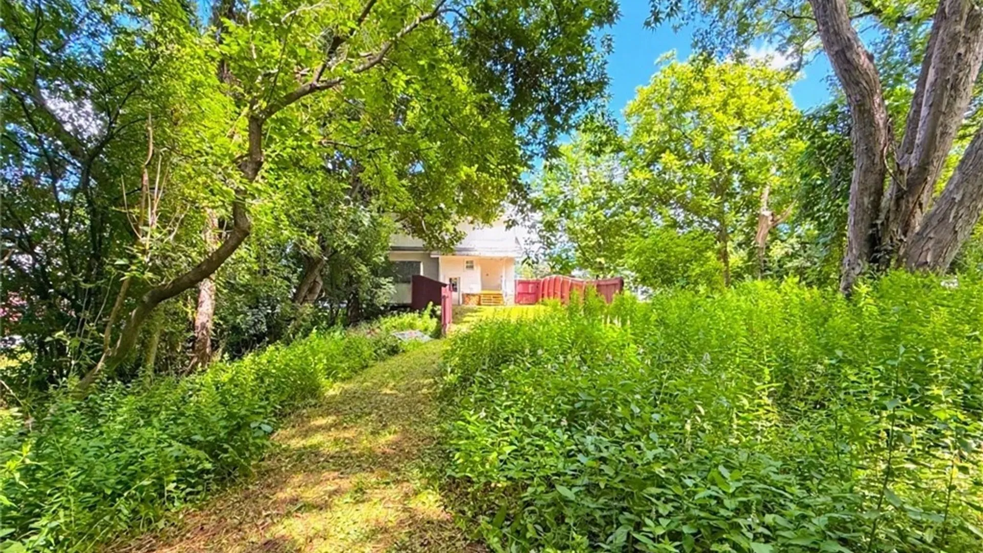 Property at 68 Burrstone Road, New Hartford, NY 13417 22