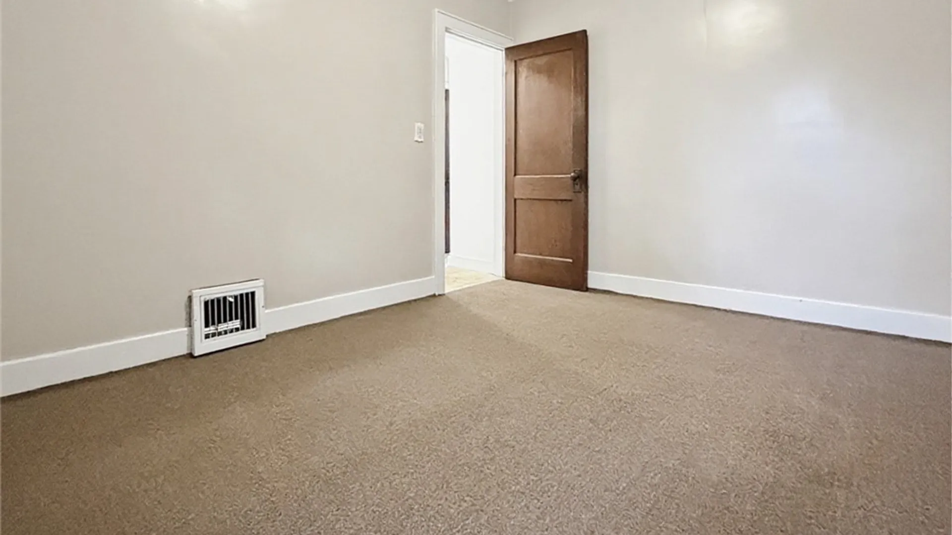 Property at 68 Burrstone Road, New Hartford, NY 13417 24