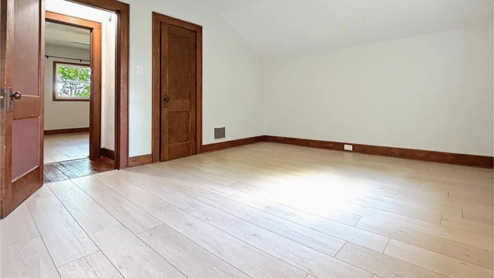 Property at 68 Burrstone Road, New Hartford, NY 13417 31