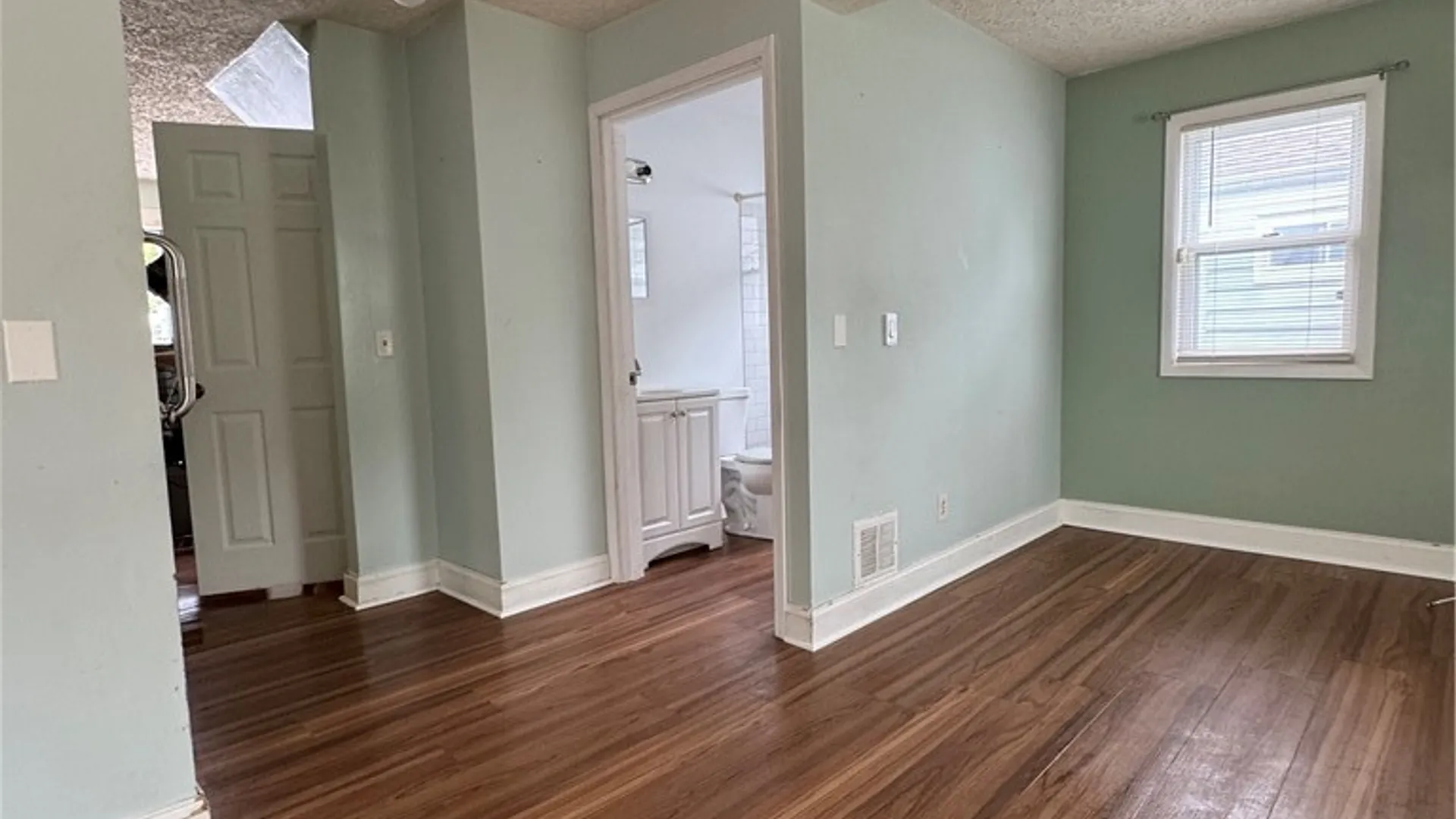 Property at 632 Bennington Drive, Greece, NY 14616 16