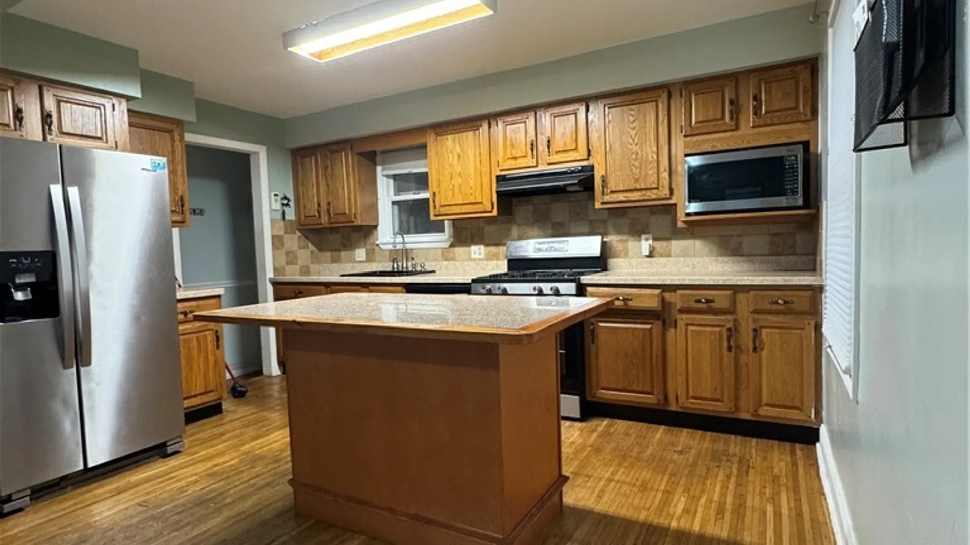 Property at 632 Bennington Drive, Greece, NY 14616 18