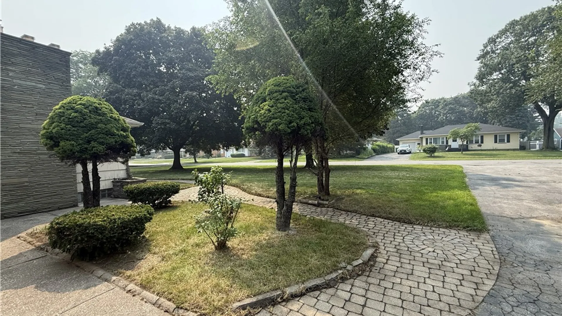 Property at 483 Brookview Drive, Irondequoit, NY 14617 3