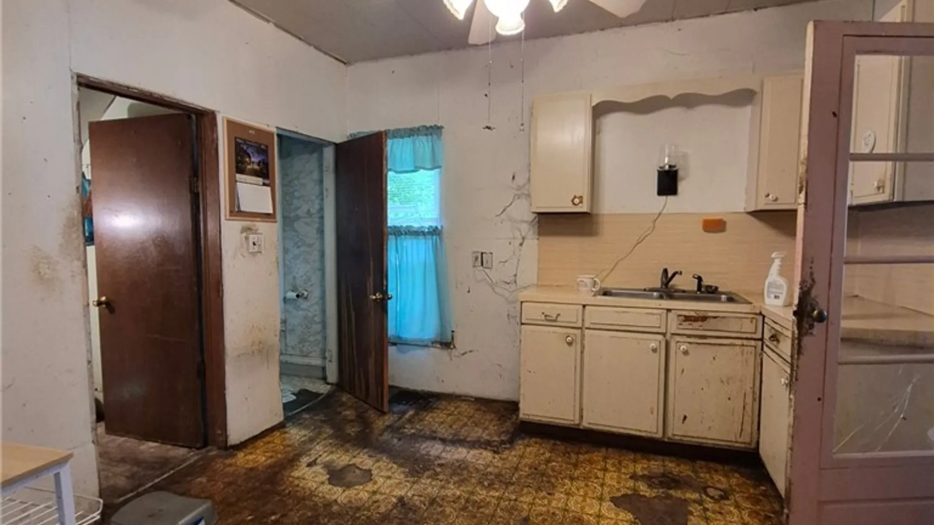 Property at 132 Hoefler Street, Syracuse, NY 13204 12