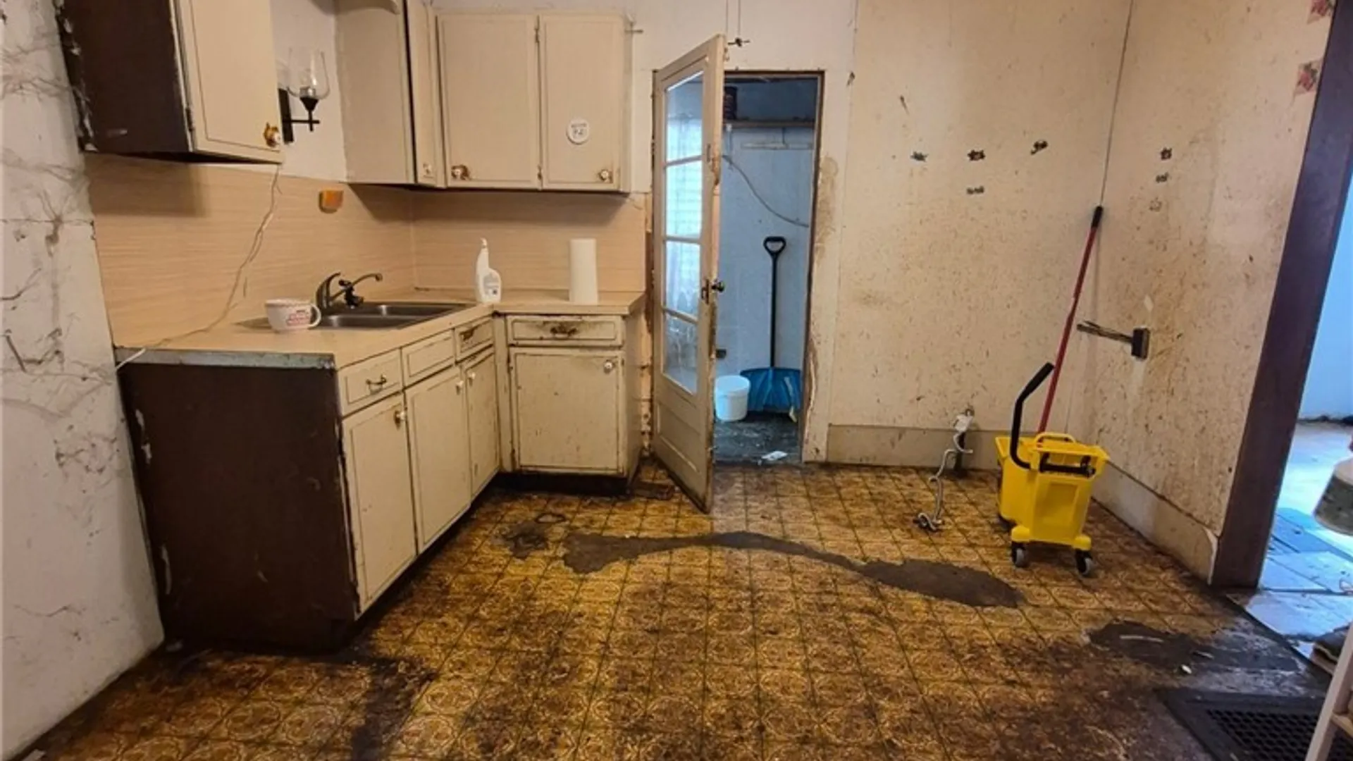 Property at 132 Hoefler Street, Syracuse, NY 13204 16