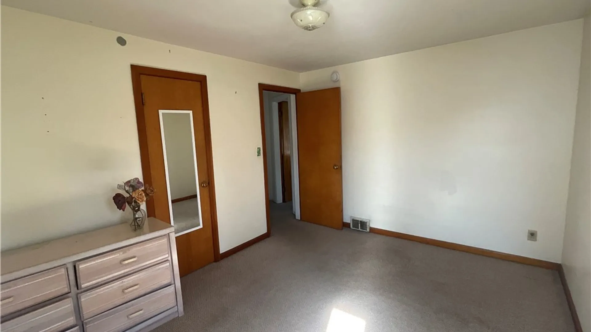Property at 1212 90th Street, Niagara Falls, NY 14304 11