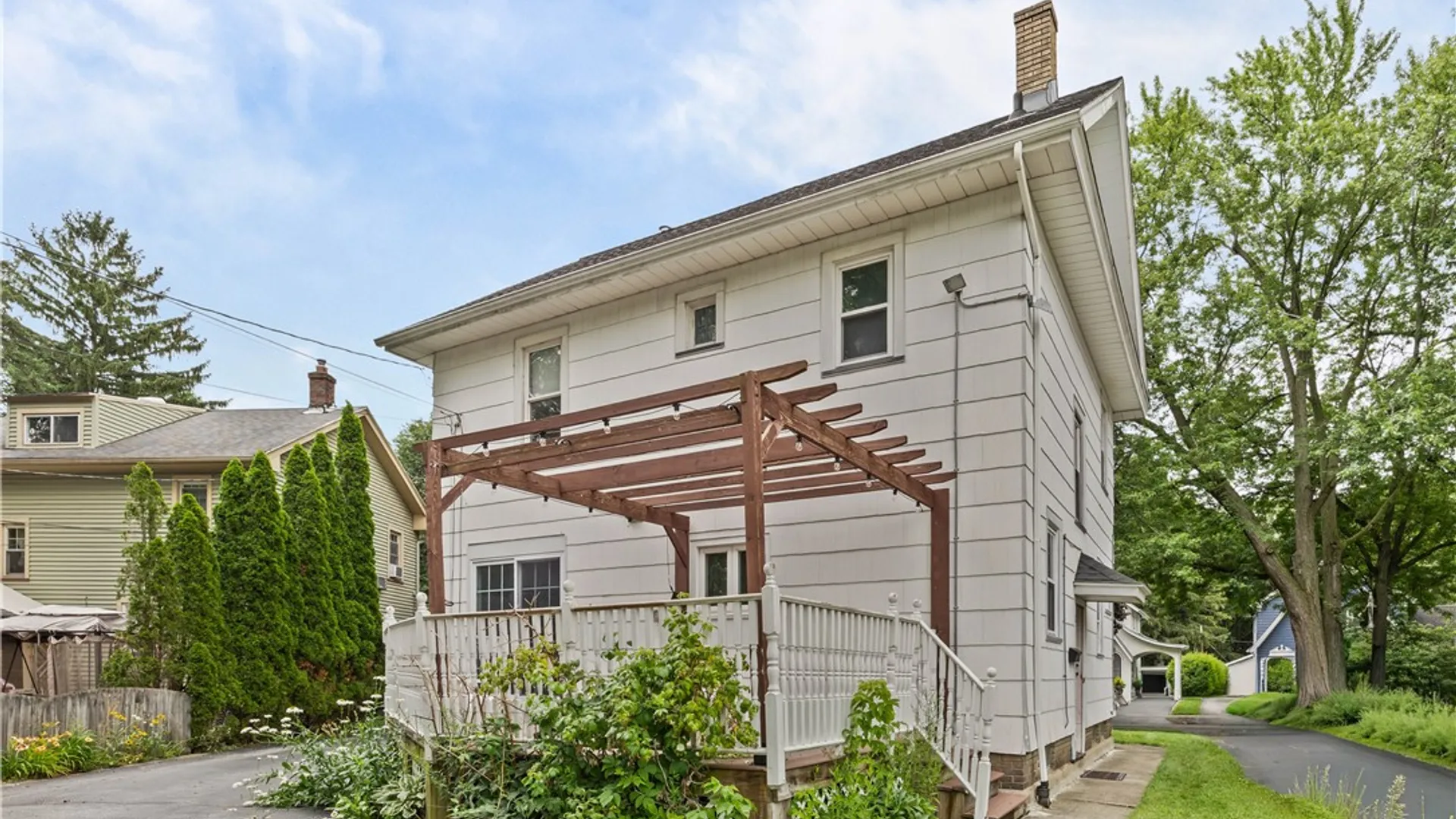 Property at 195 Saint Regis Drive, Brighton, NY 14618 40