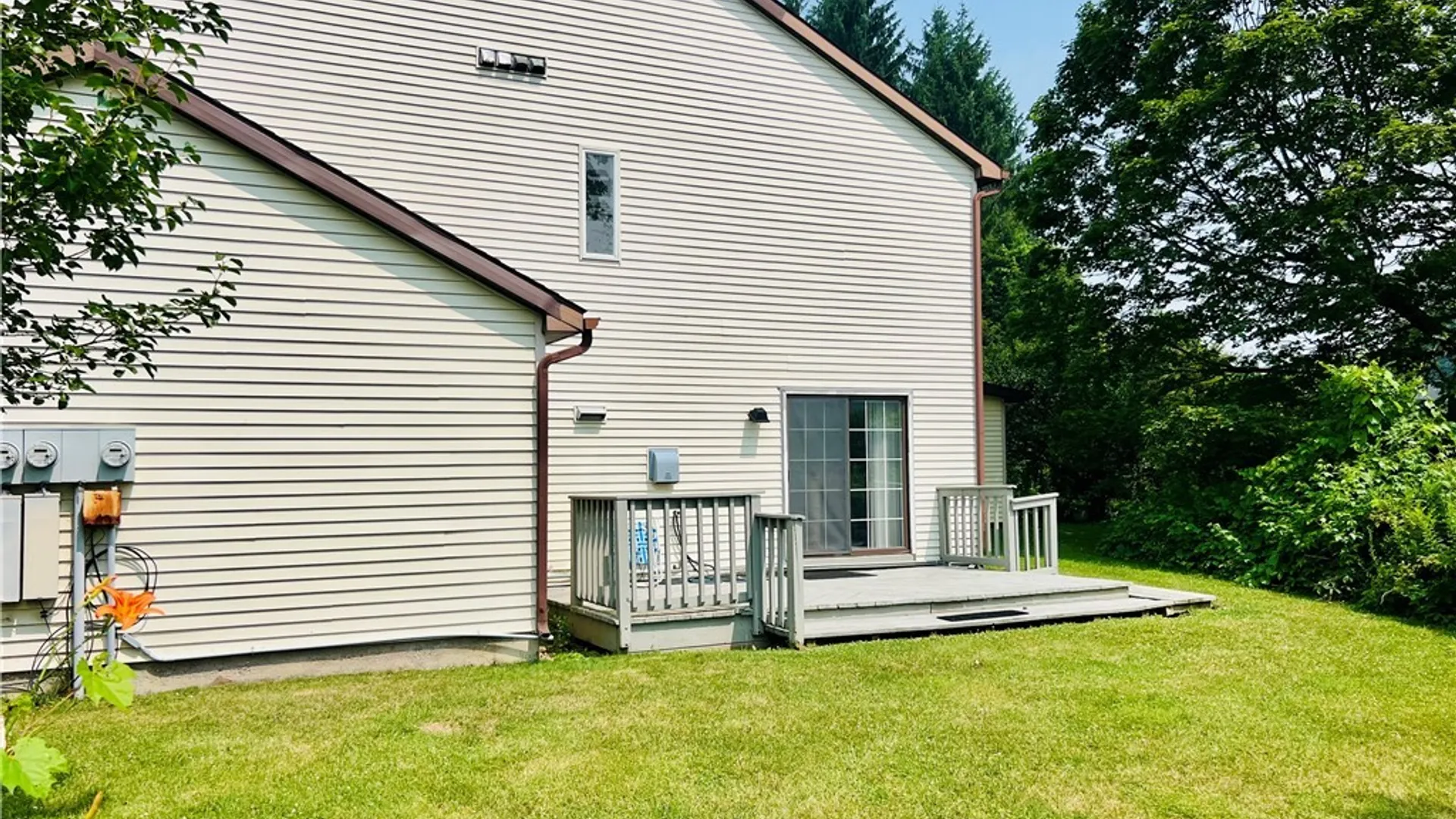 Property at 1152 The Park-D, Cortlandville, NY 13045 25