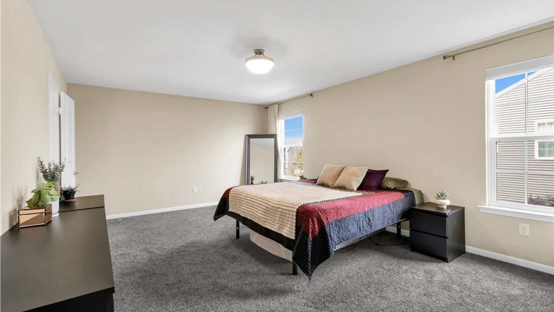 Property at 38 Middlebury Lane, Lancaster, NY 14086 36
