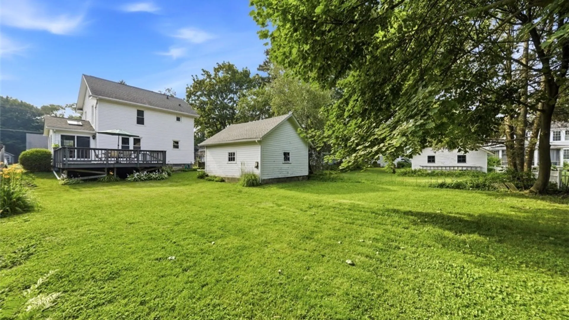 Property at 37 Anderson Place, Hamburg, NY 14075 38