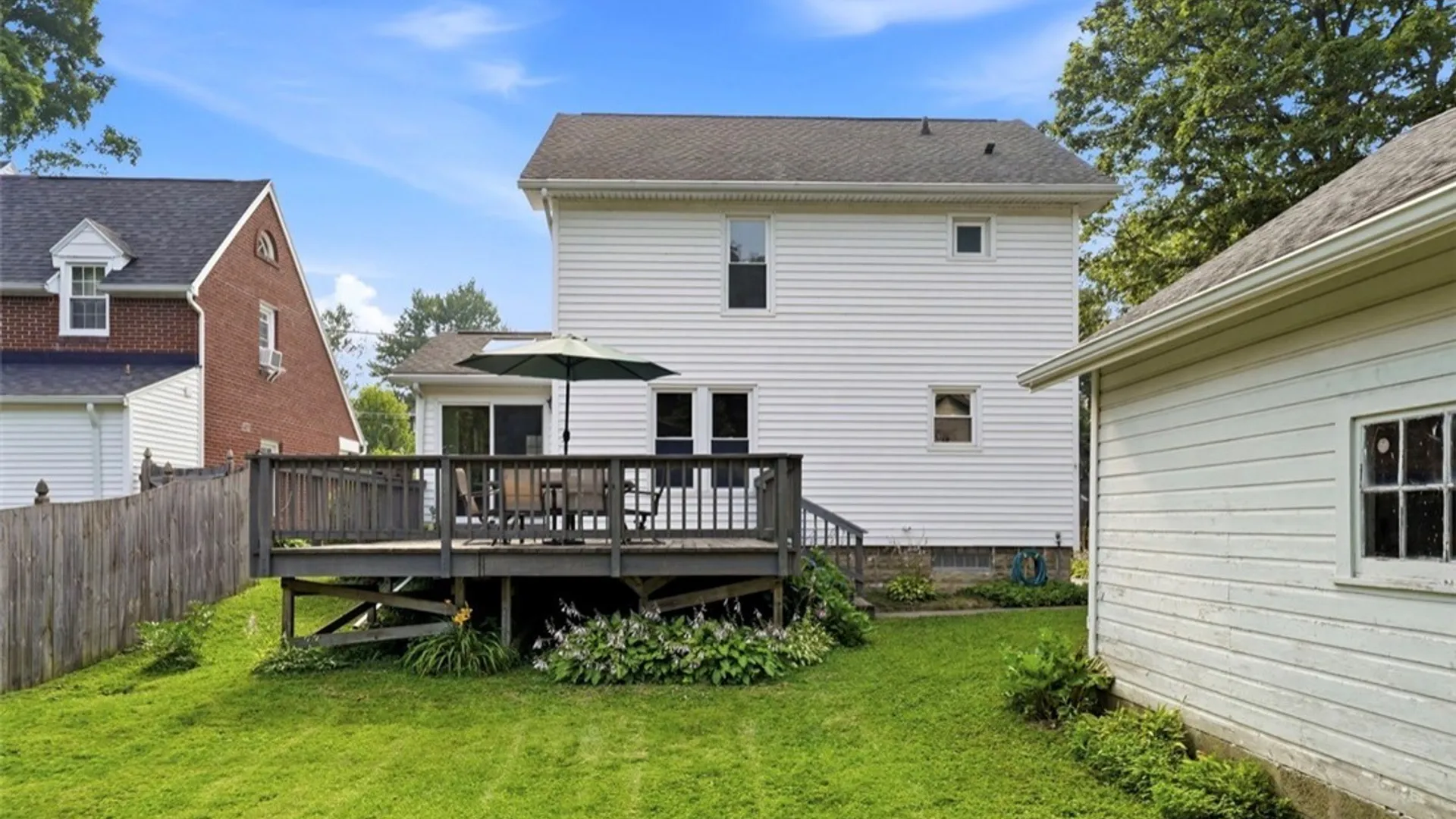 Property at 37 Anderson Place, Hamburg, NY 14075 39