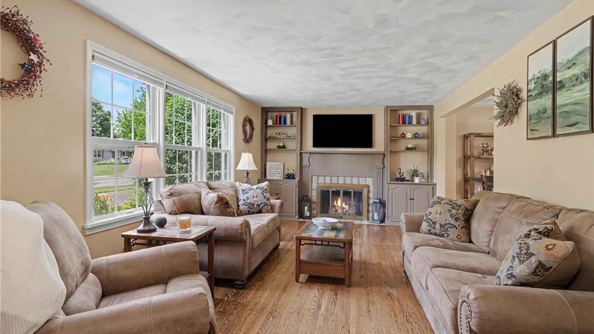 Property at 74 Camille Drive, Greece, NY 14612 5