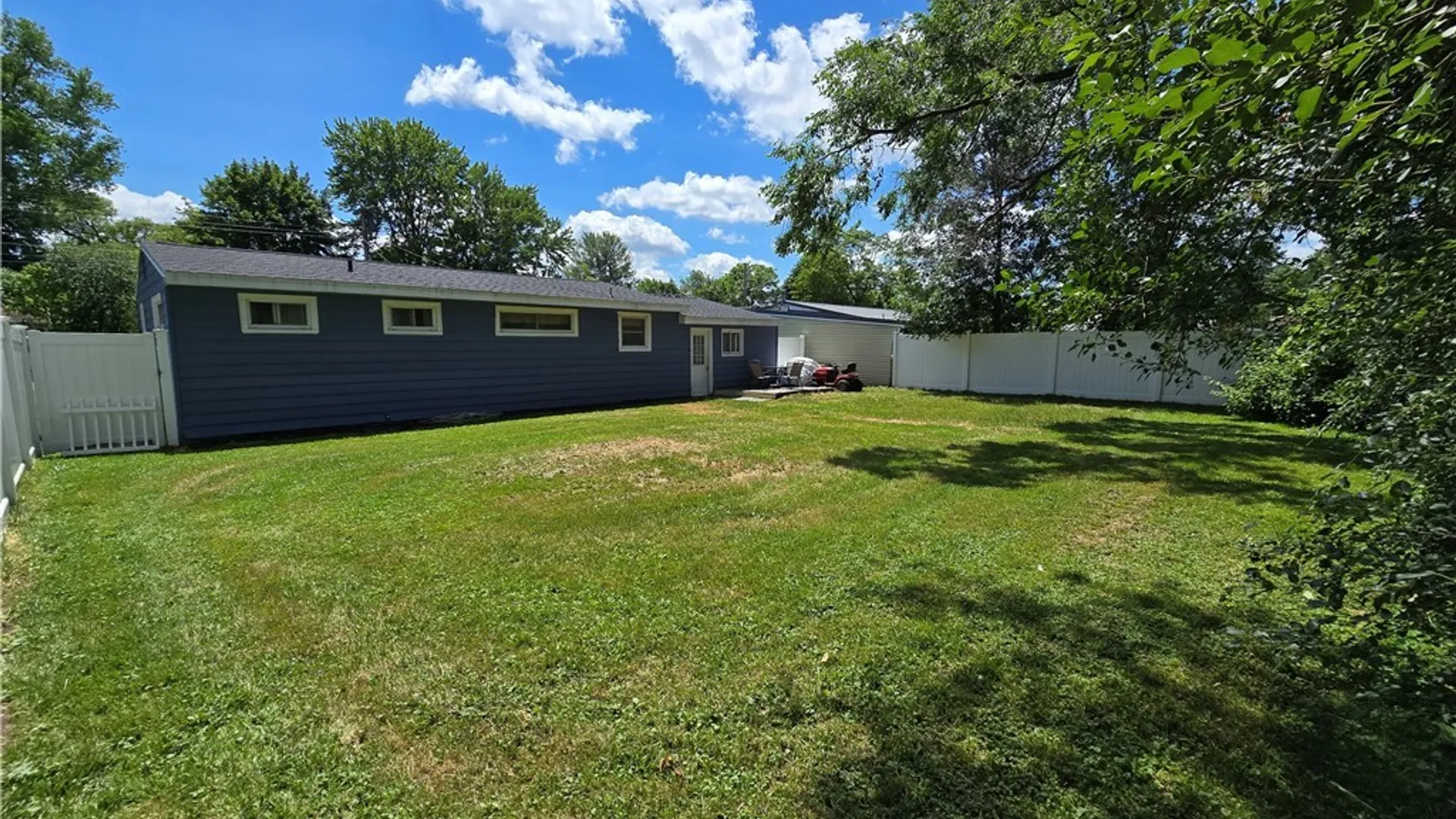 Property at 211 Mohawk Drive, Salina, NY 13211 20