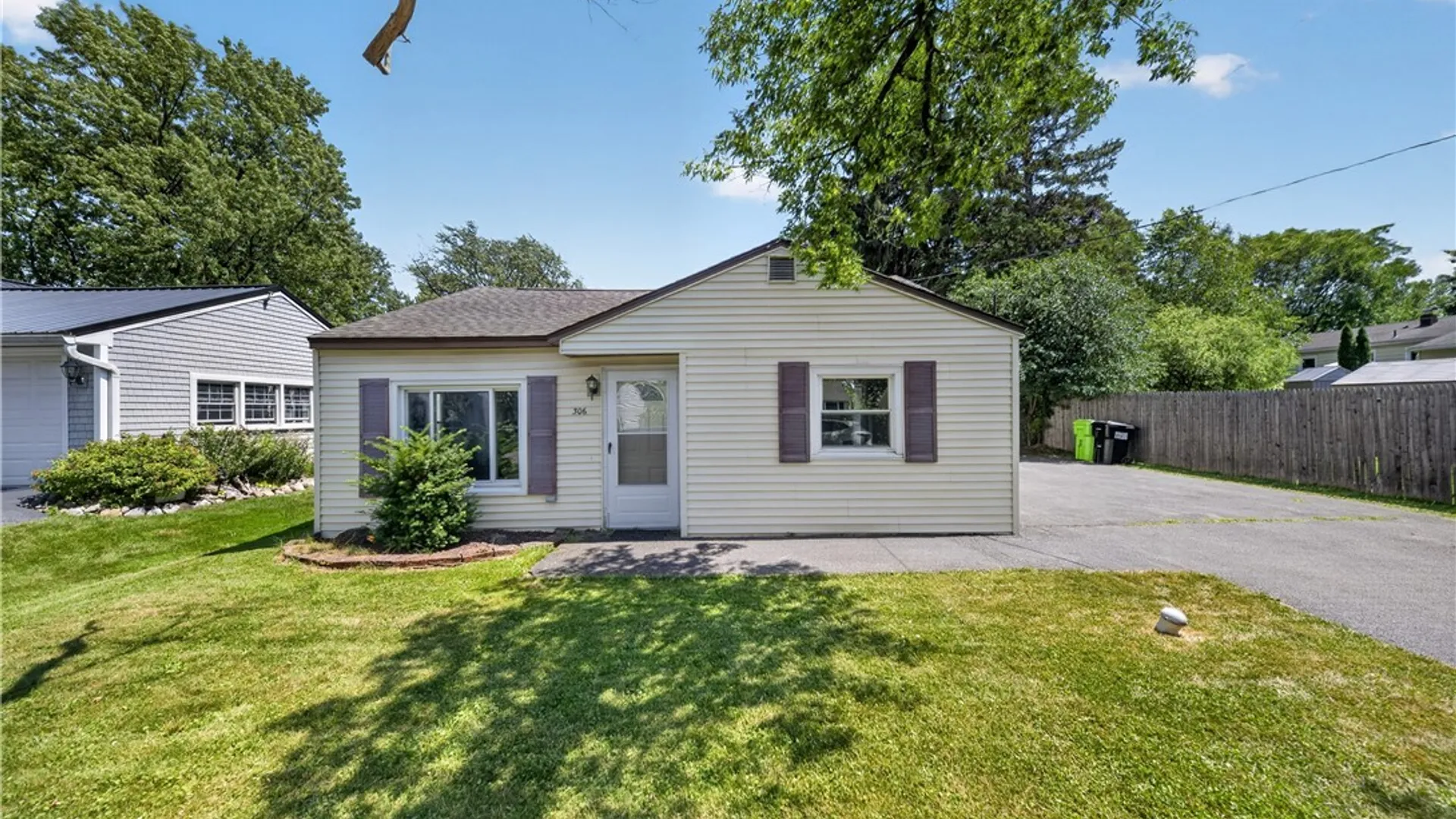 Property at 306 Hanover Avenue, Salina, NY 13088 2