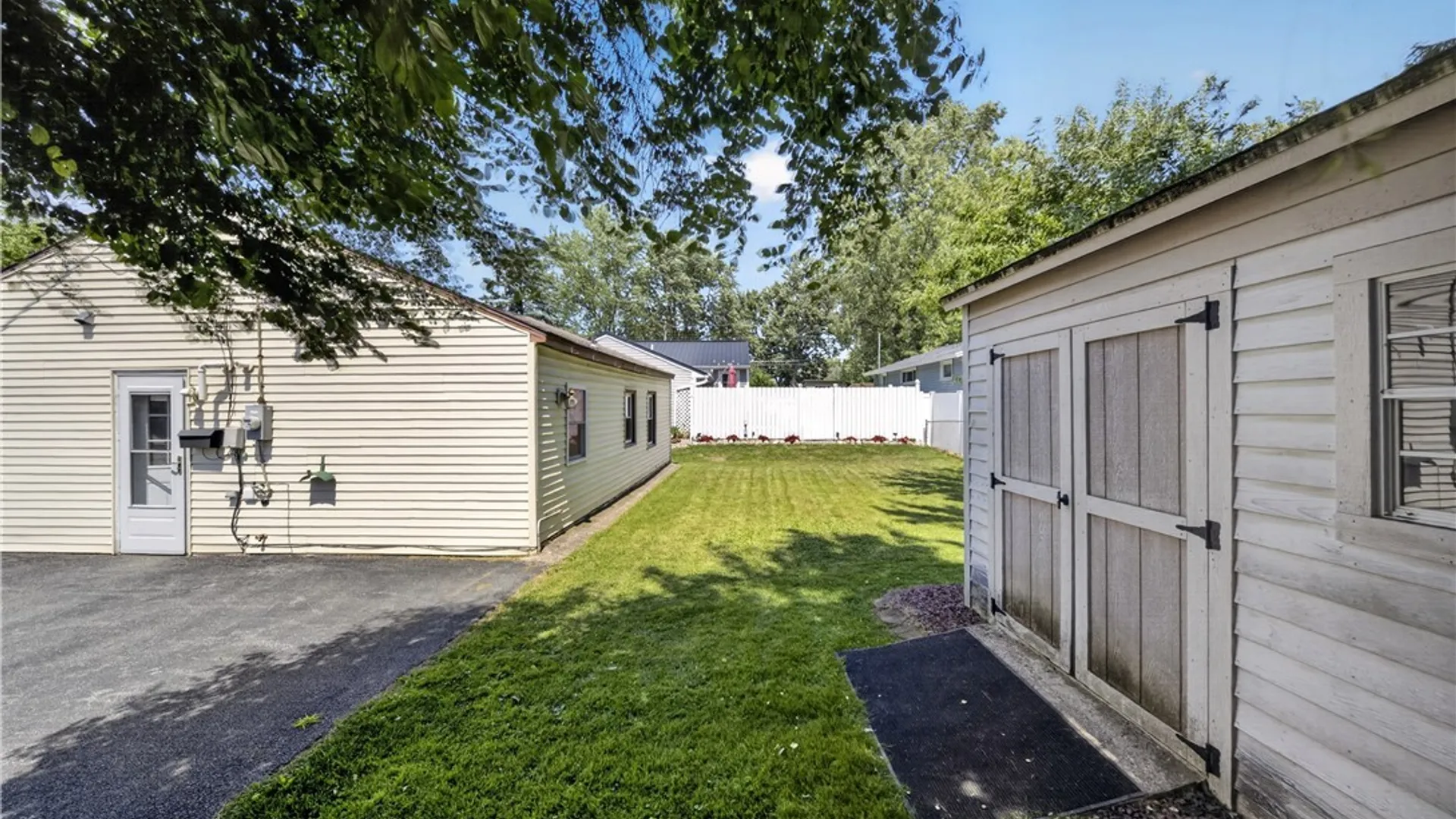 Property at 306 Hanover Avenue, Salina, NY 13088 26