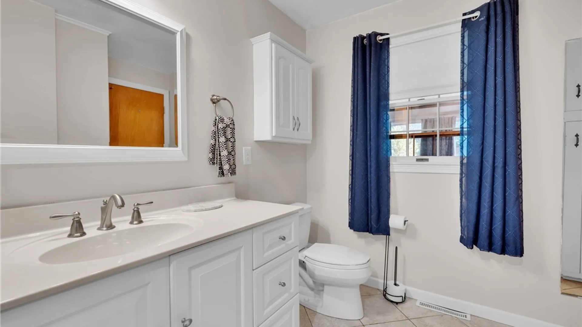 Property at 20 Fordham Drive, Batavia City, NY 14020 16