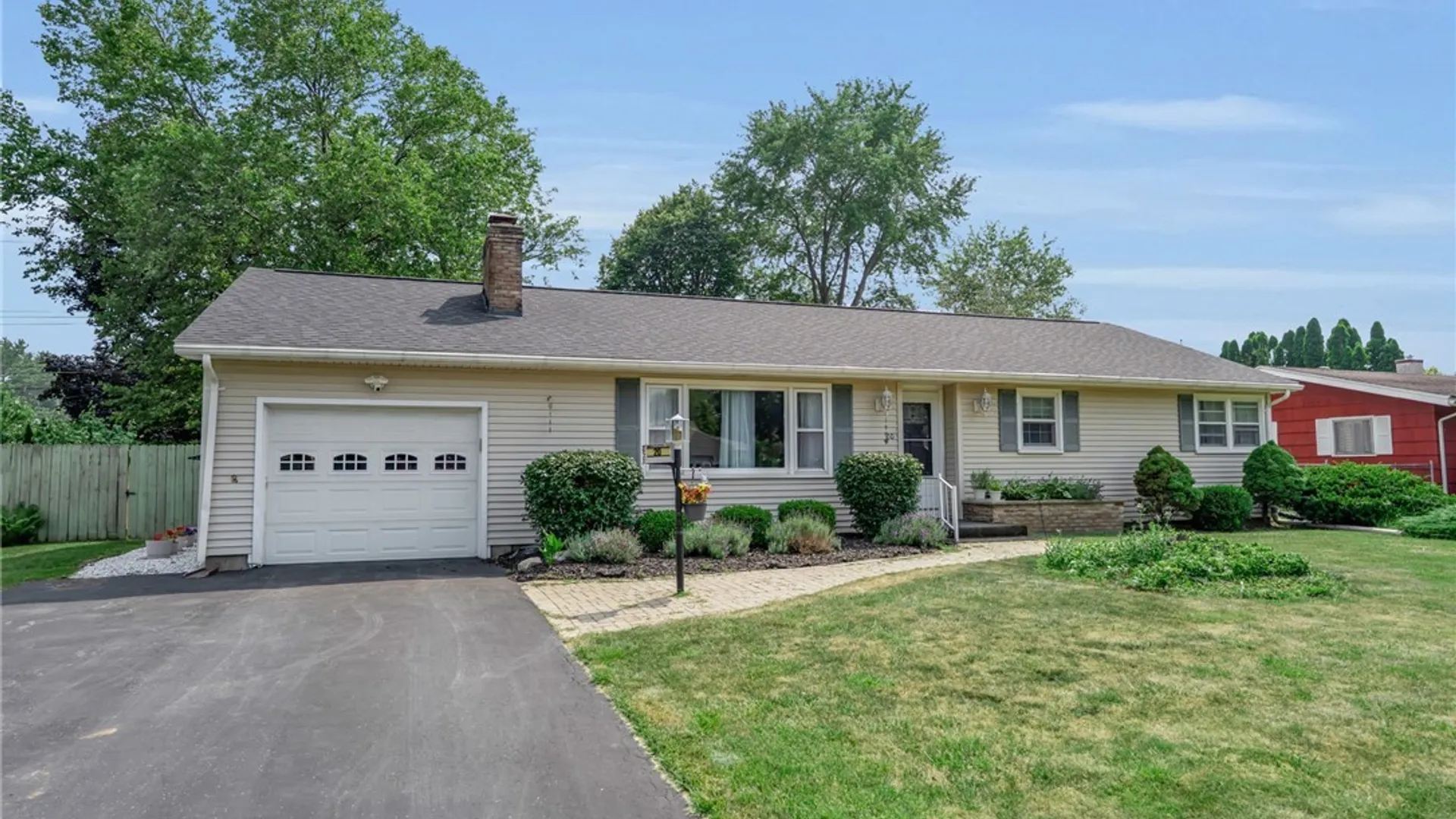 Property at 20 Fordham Drive, Batavia City, NY 14020 2