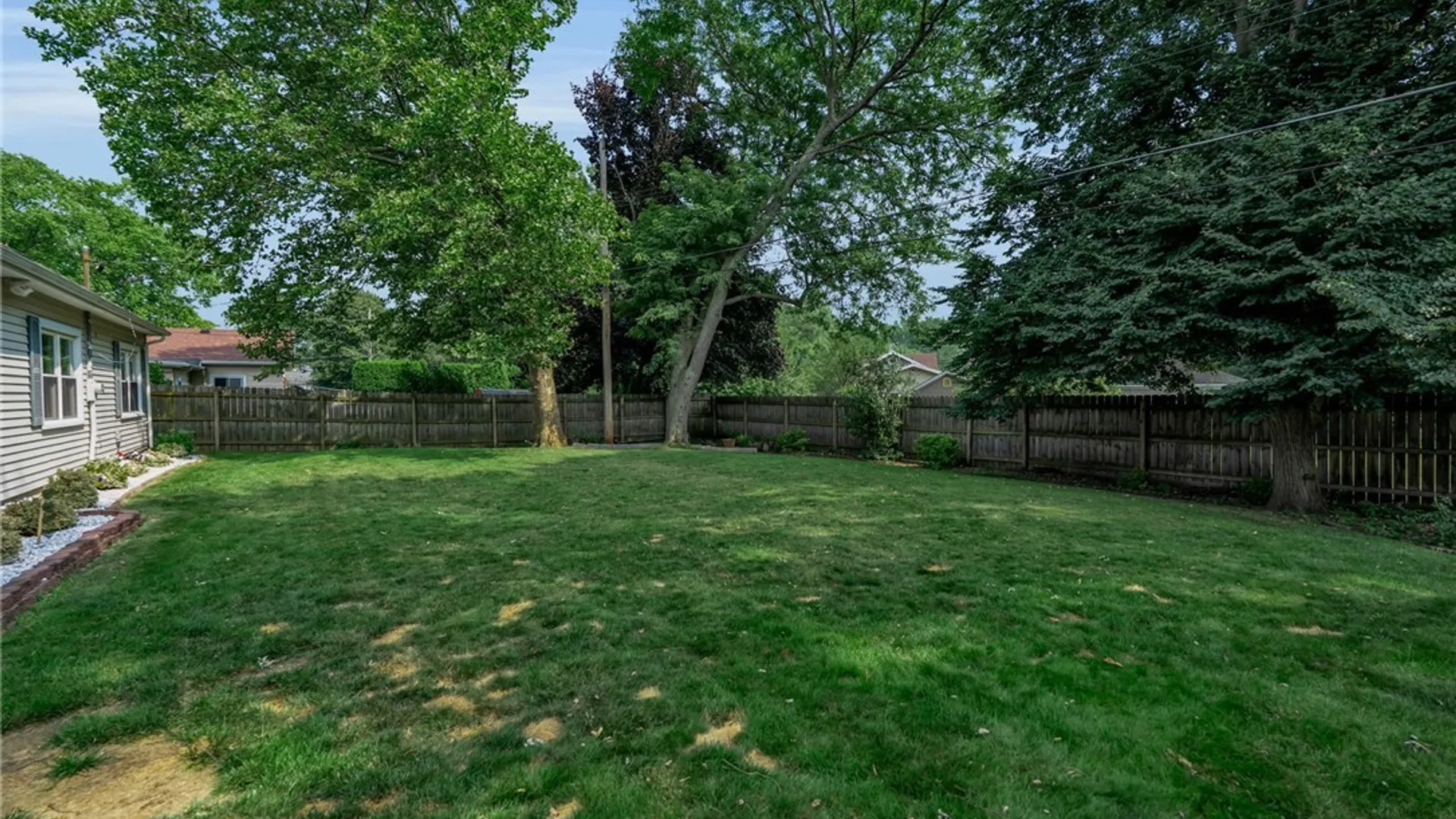 Property at 20 Fordham Drive, Batavia City, NY 14020 43