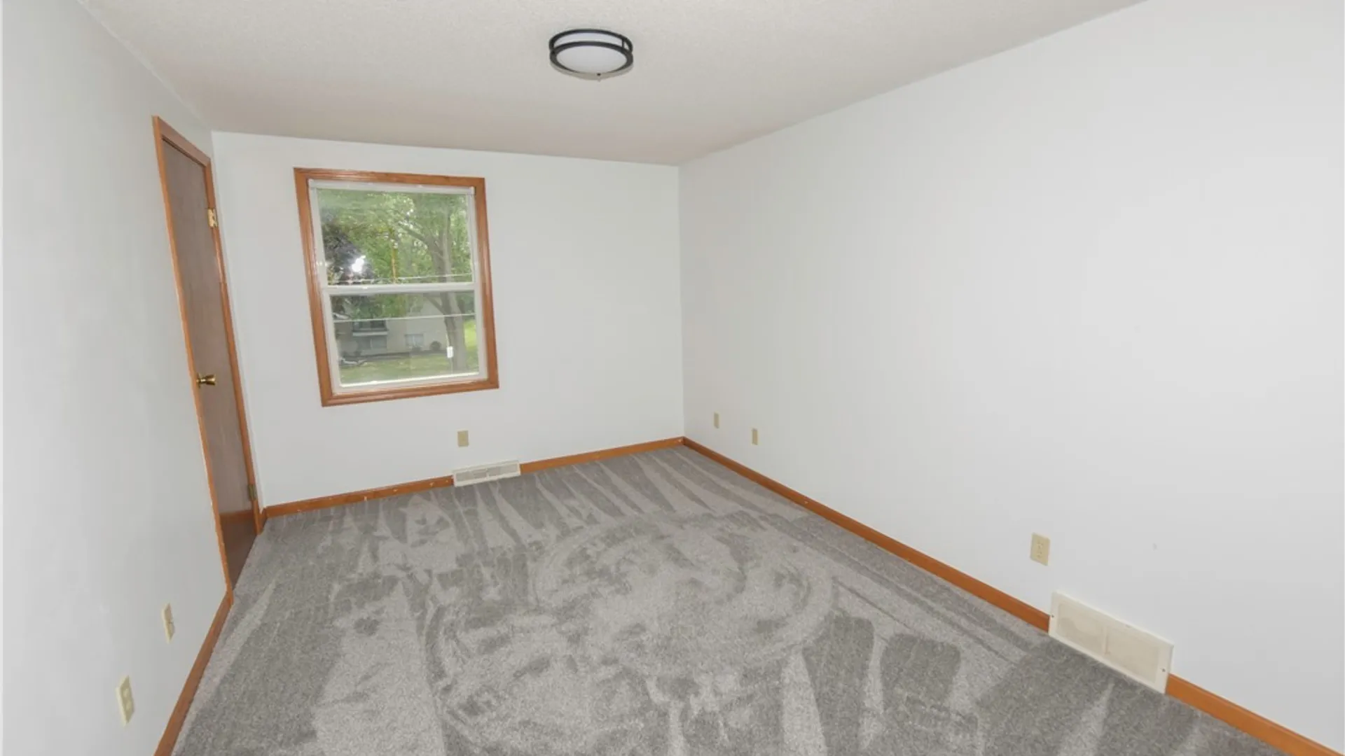 Property at 329 Summit Boulevard, North Tonawanda, NY 14120 18