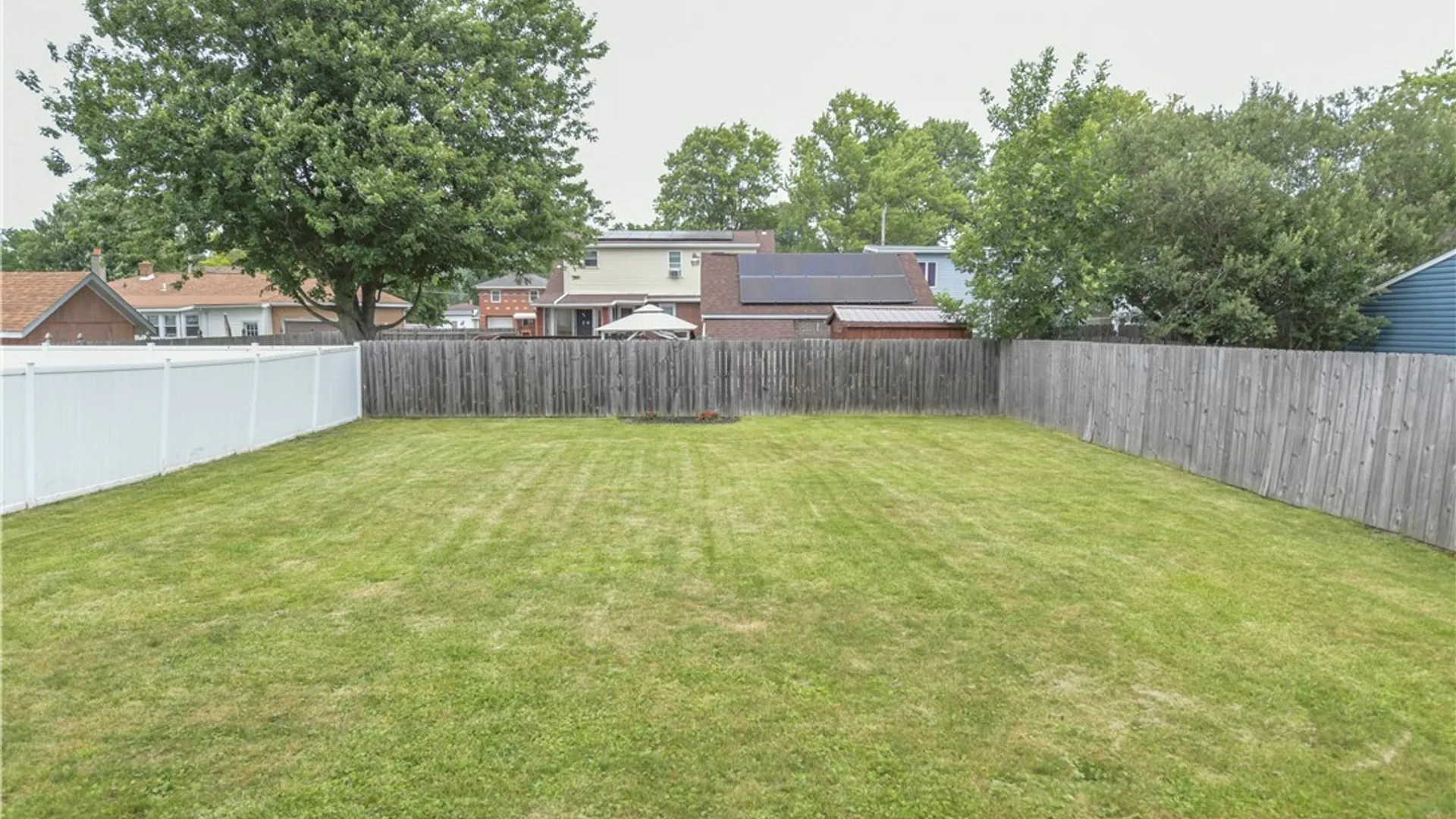 Property at 329 Summit Boulevard, North Tonawanda, NY 14120 23