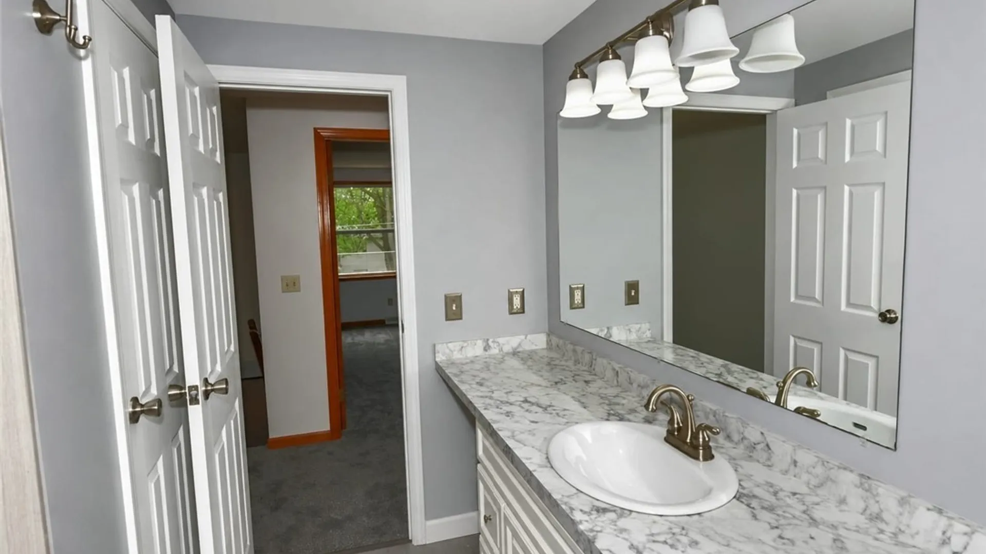 Property at 329 Summit Boulevard, North Tonawanda, NY 14120 14