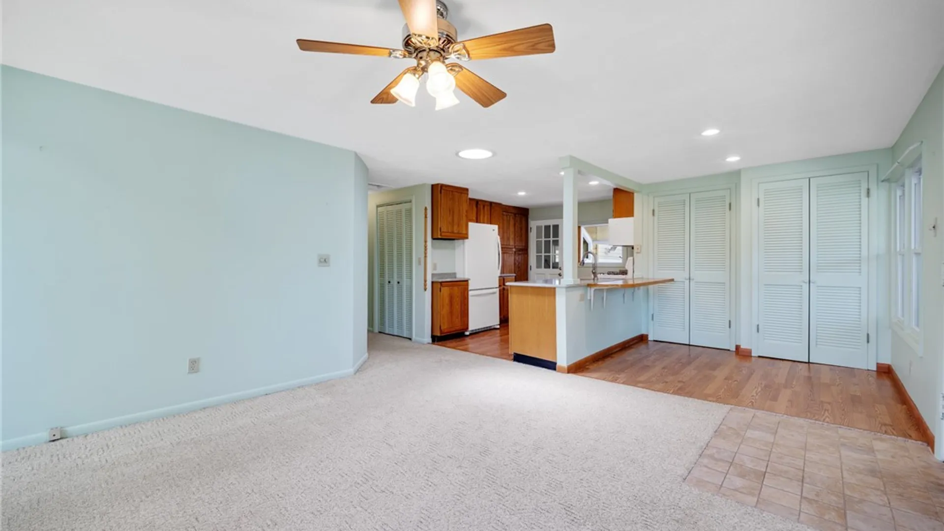 Property at 112 N Roosevelt Avenue, Salina, NY 13088 10