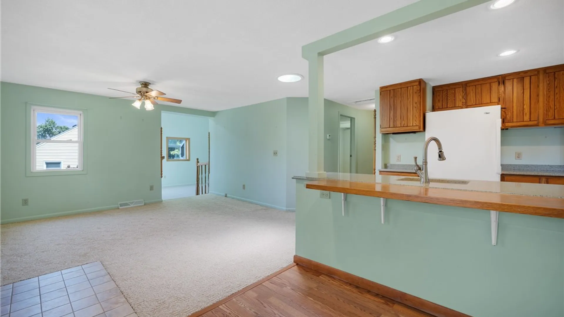 Property at 112 N Roosevelt Avenue, Salina, NY 13088 11