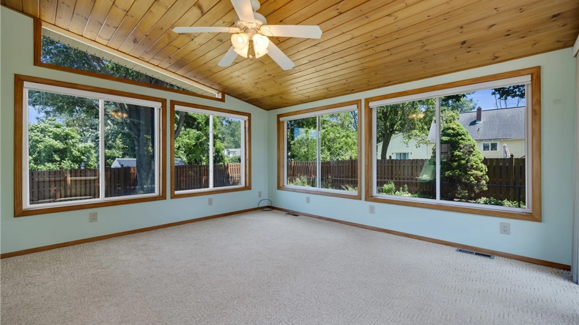 Property at 112 N Roosevelt Avenue, Salina, NY 13088 24