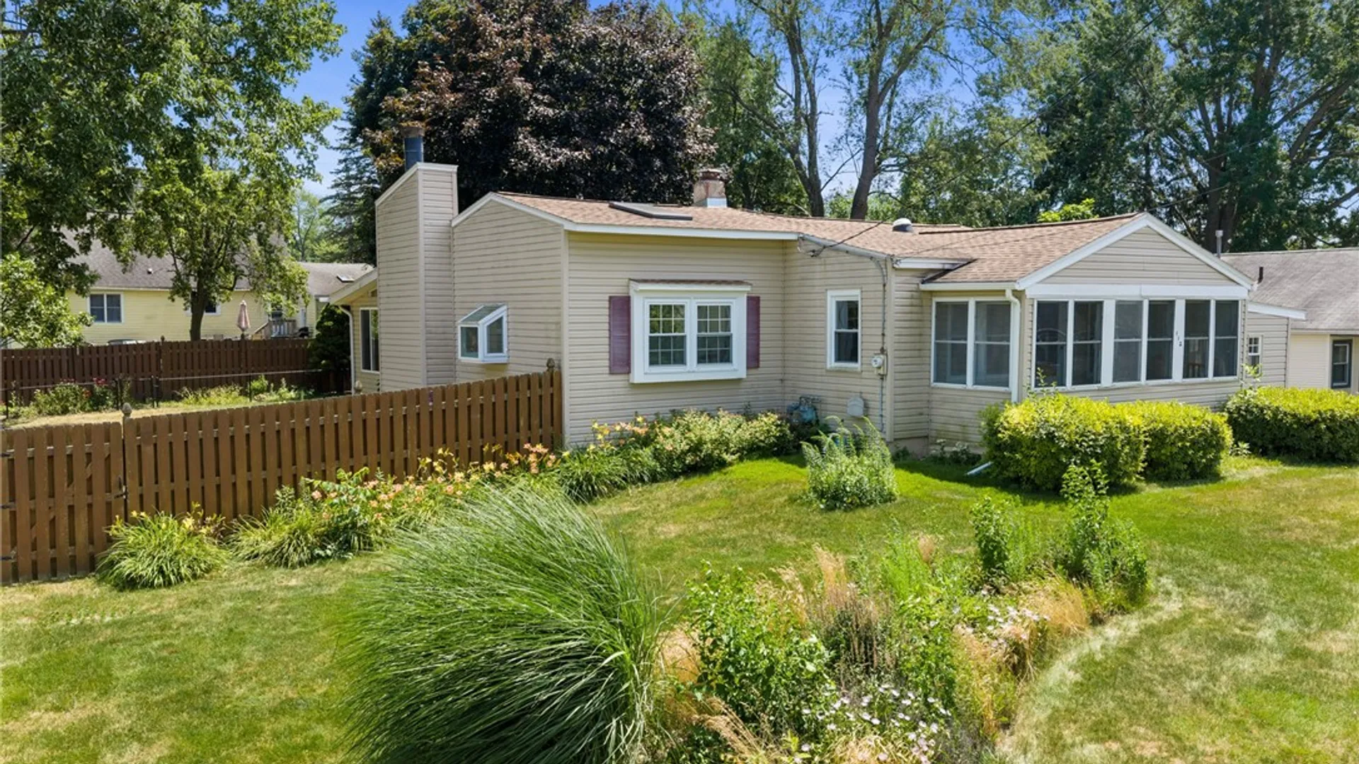 Property at 112 N Roosevelt Avenue, Salina, NY 13088 3