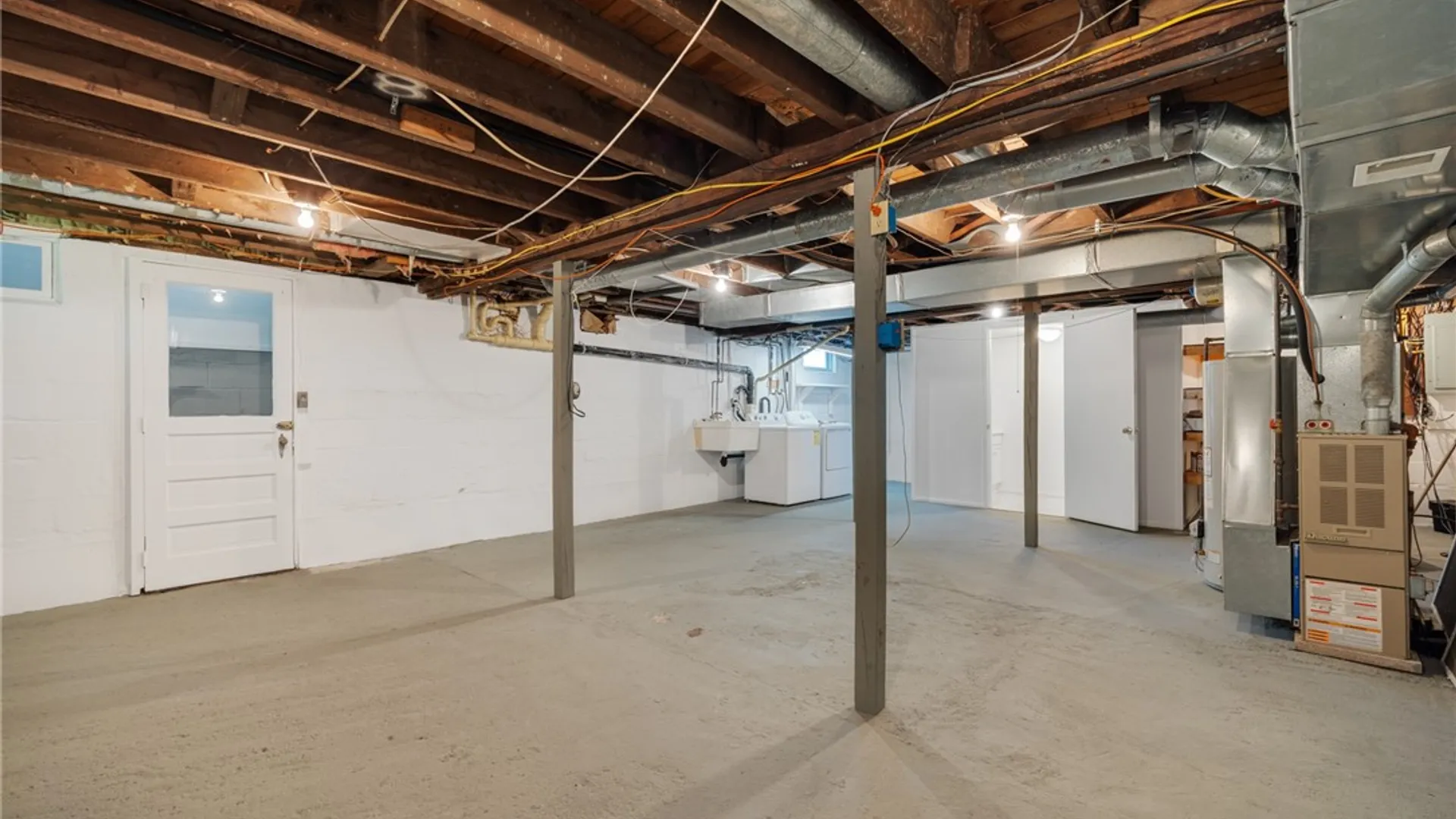 Property at 112 N Roosevelt Avenue, Salina, NY 13088 34