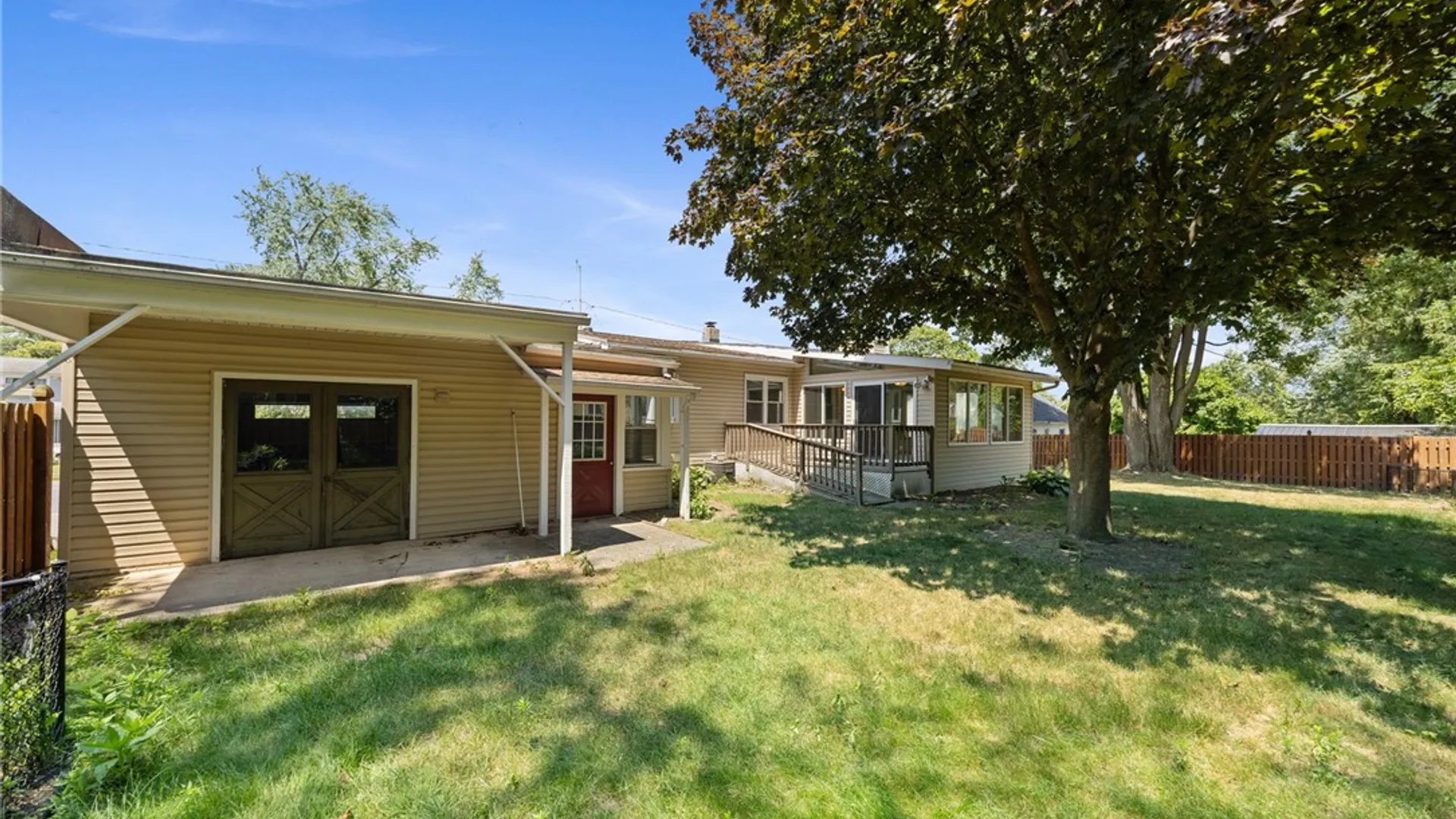 Property at 112 N Roosevelt Avenue, Salina, NY 13088 4