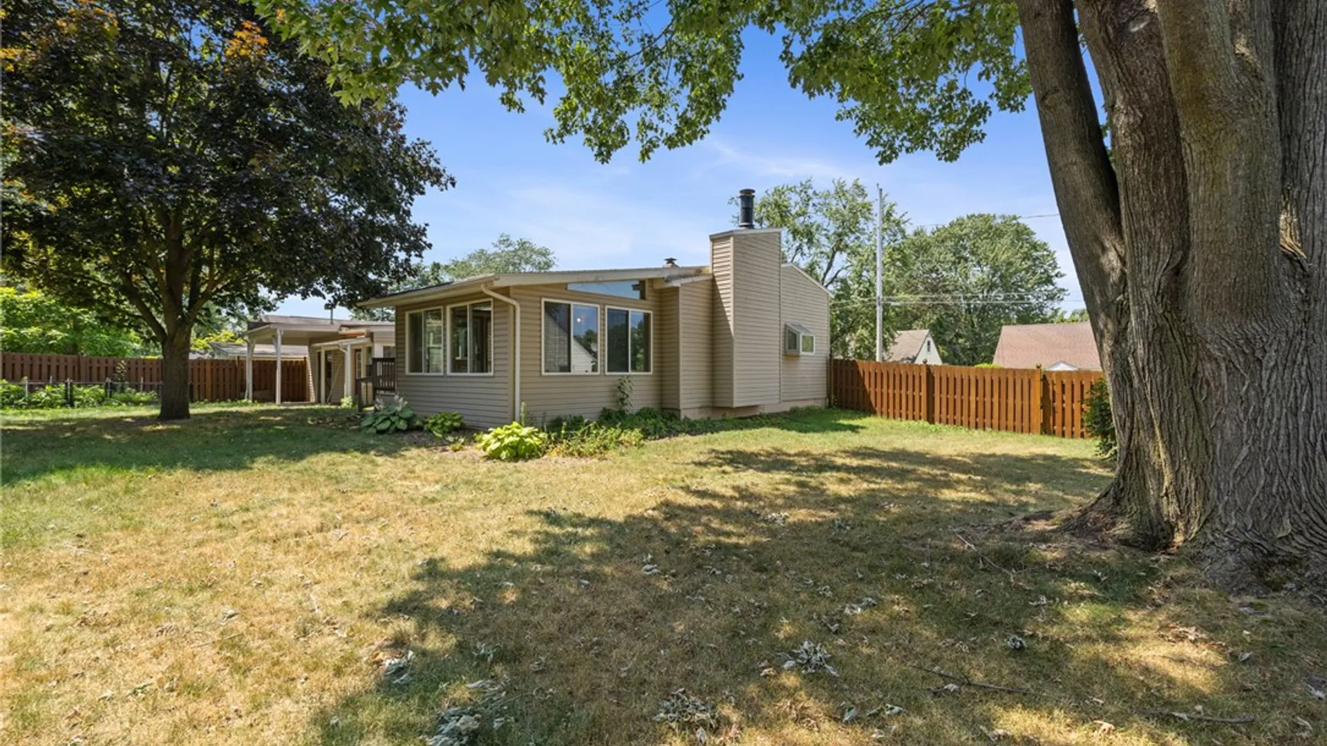 Property at 112 N Roosevelt Avenue, Salina, NY 13088 5
