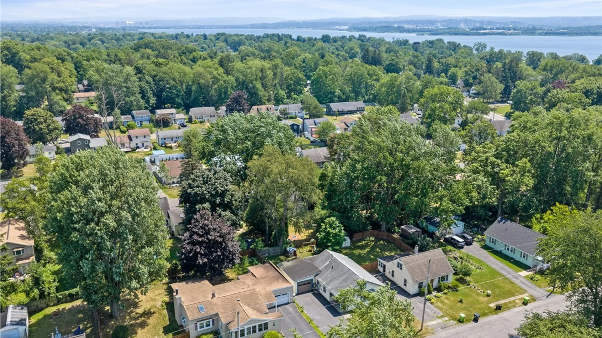 Property at 112 N Roosevelt Avenue, Salina, NY 13088 6