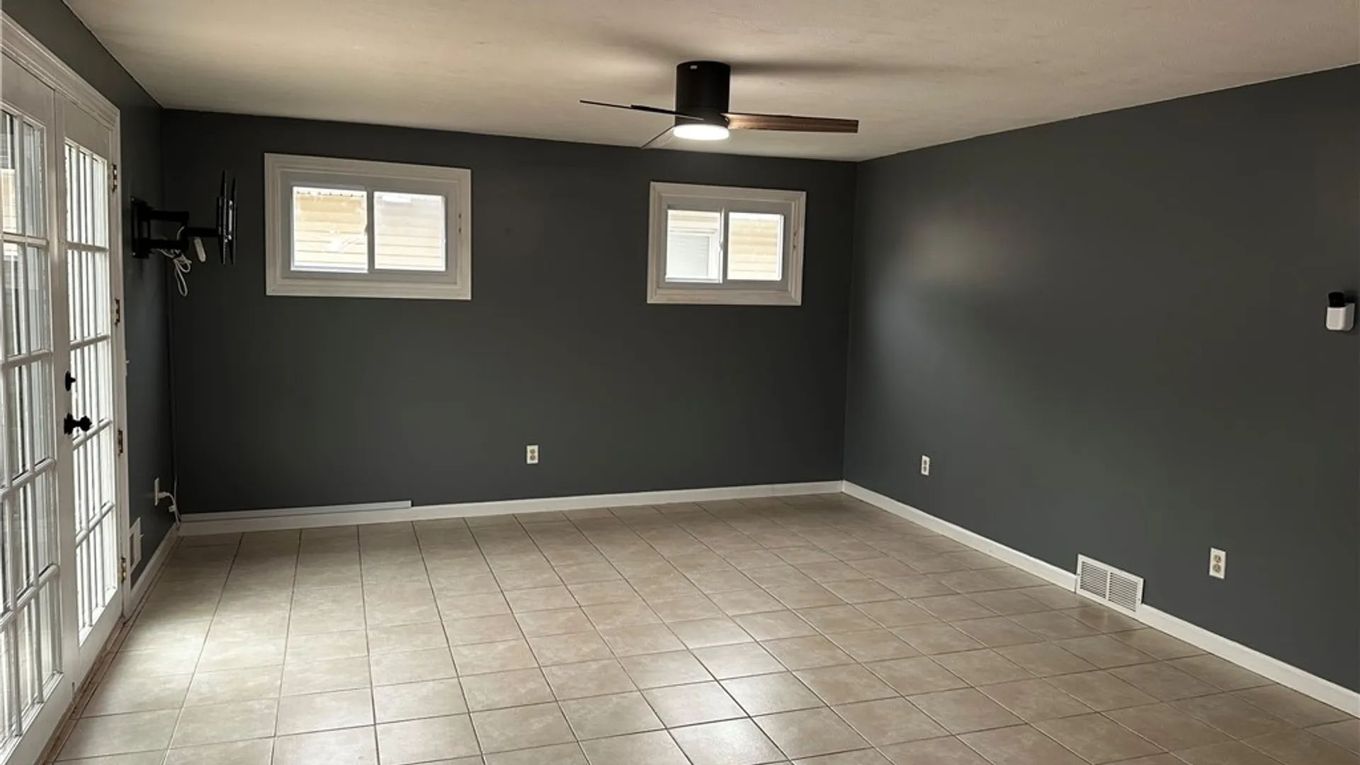 Property at 18 Ainsworth Lane, Gates, NY 14624 11