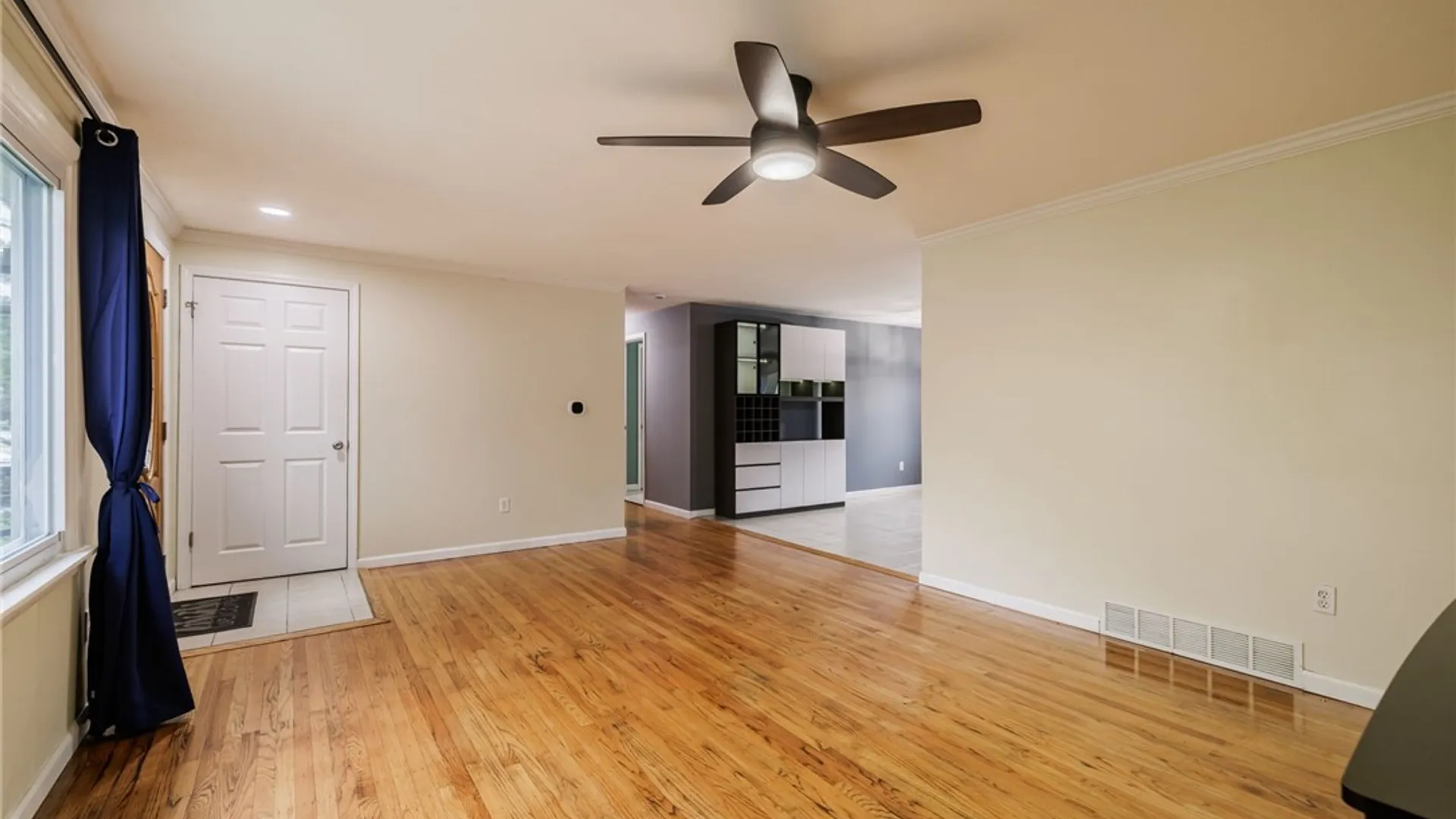 Property at 18 Ainsworth Lane, Gates, NY 14624 5