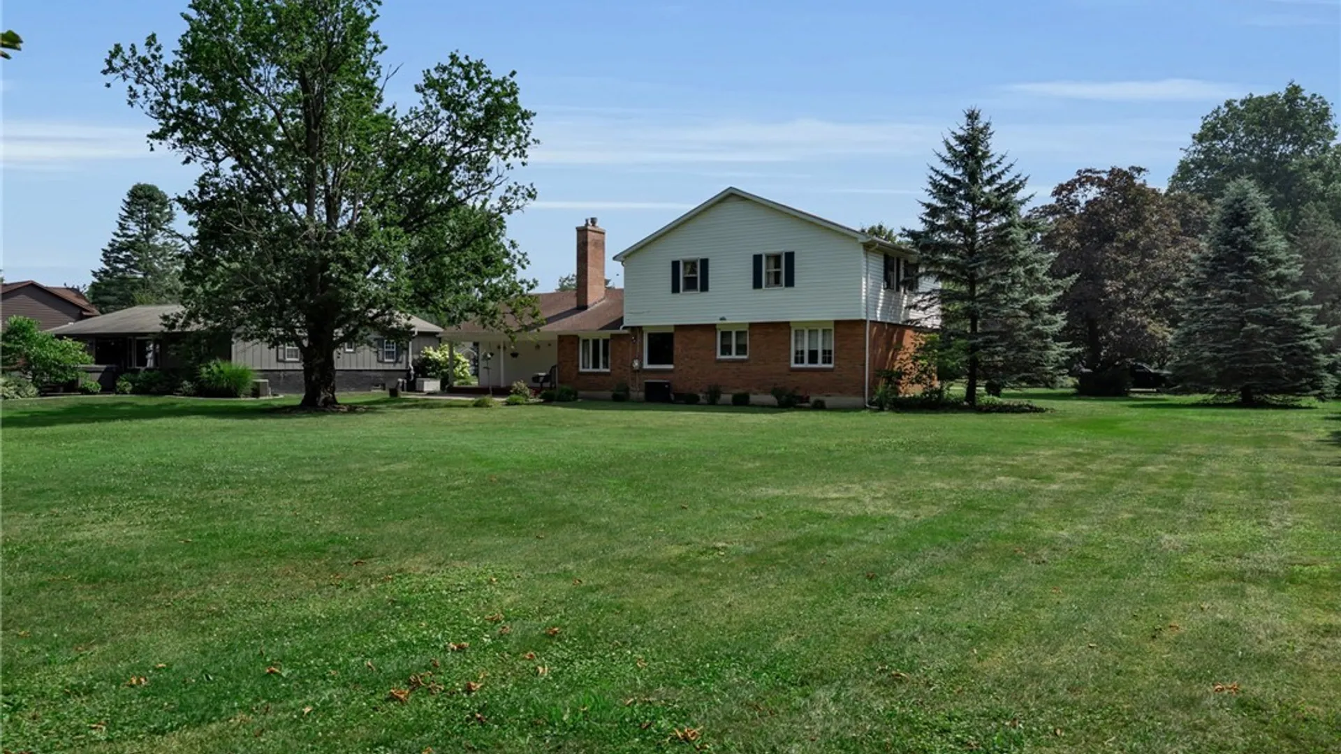 Property at 10 Crimson Lane, Elma, NY 14059 7
