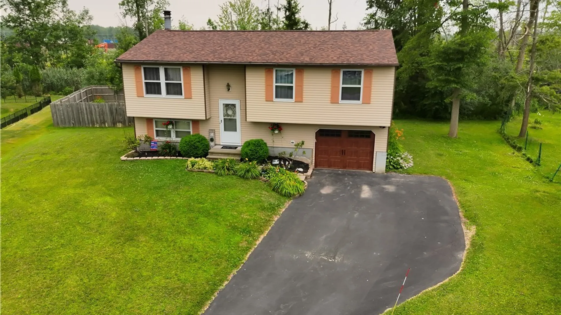 Property at 105 Winstead Circle, Manlius, NY 13116 3