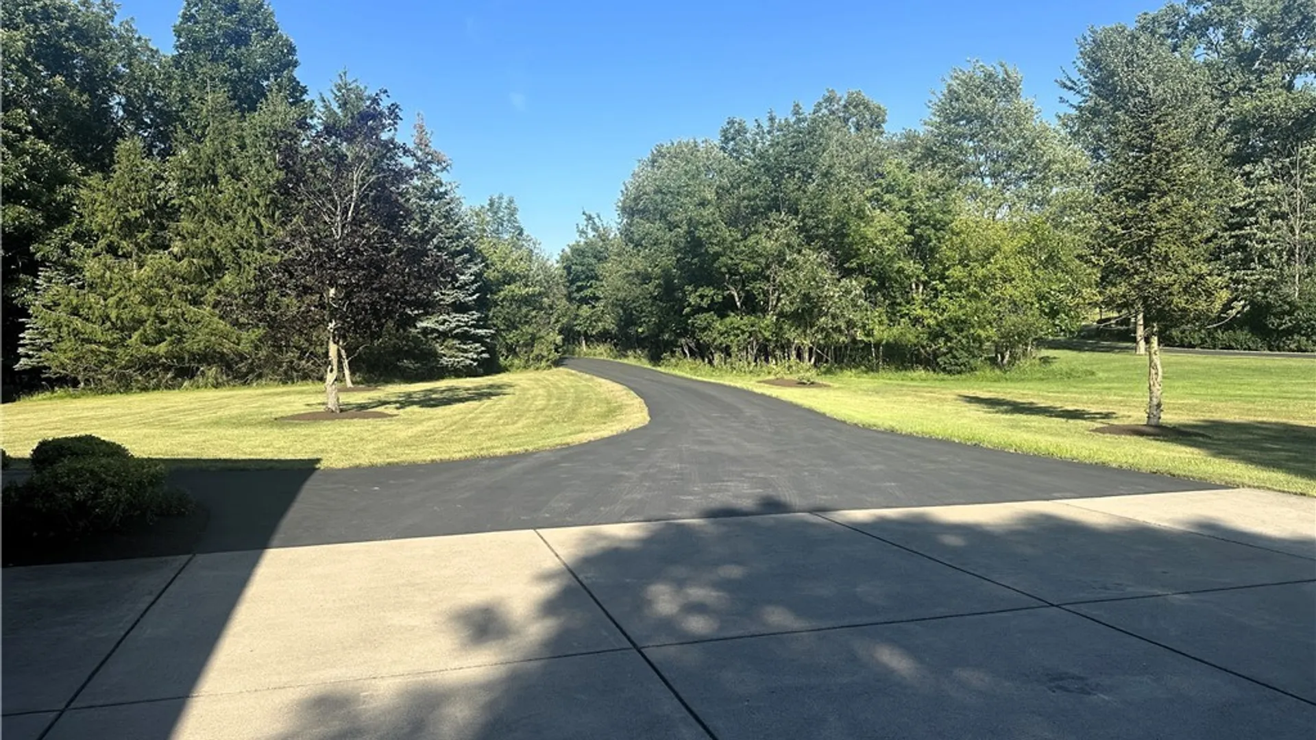 Property at 30 Meadowbrook Drive, Elma, NY 14059 48