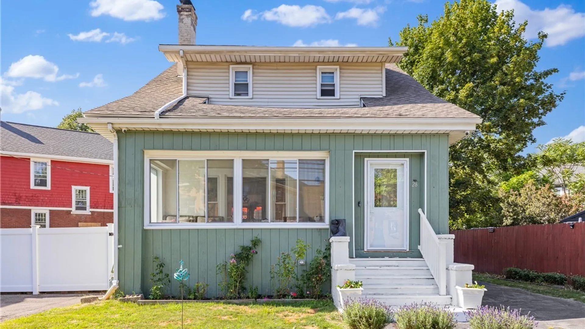 Property at 28 Mineral Springs Road, Buffalo, NY 14210 3