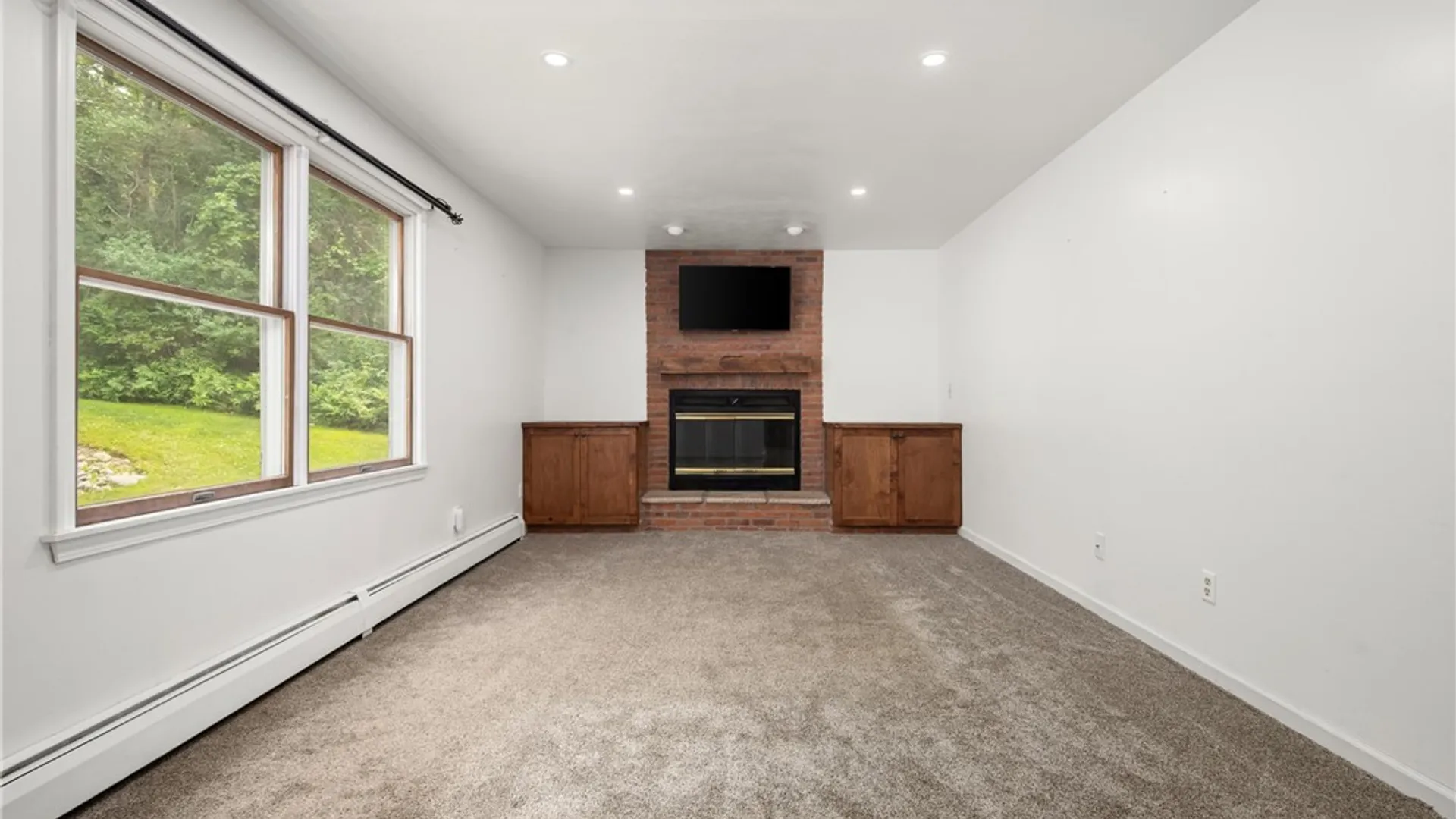Property at 1 Butternut Road, New Hartford, NY 13413 16