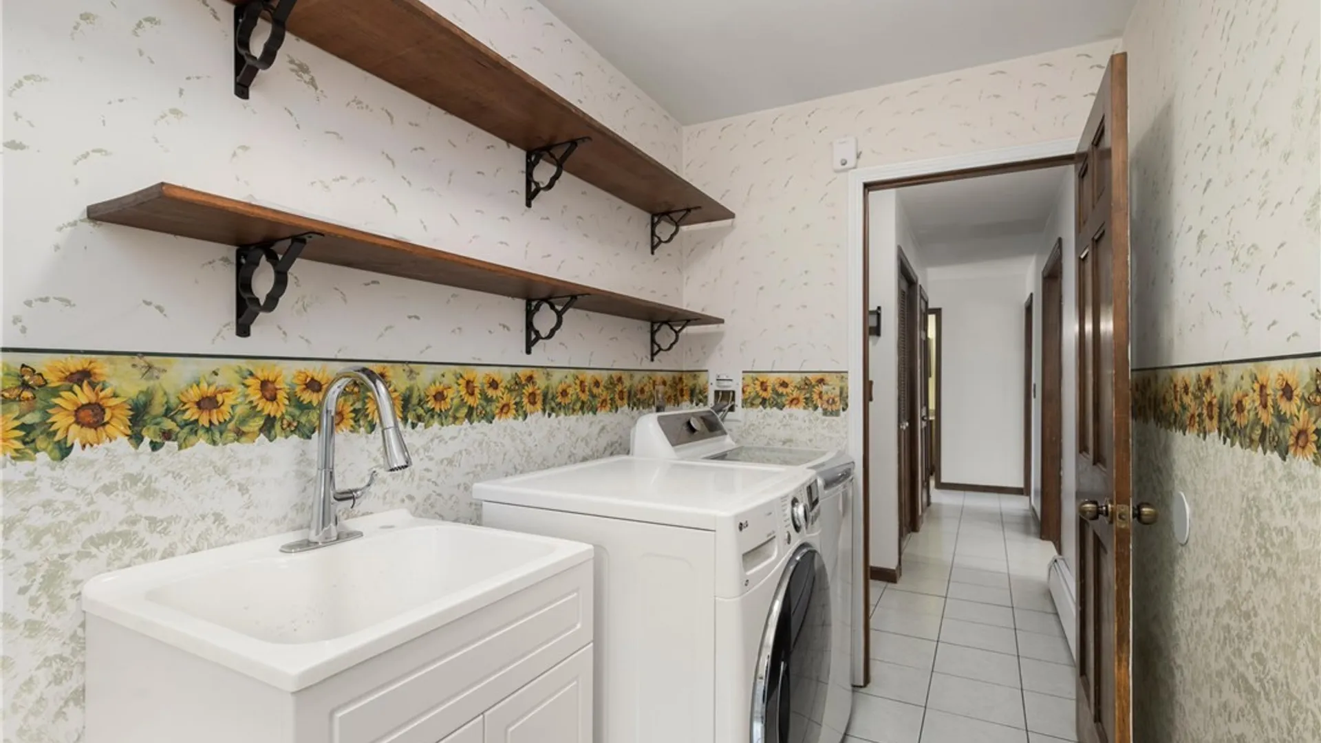 Property at 1 Butternut Road, New Hartford, NY 13413 25