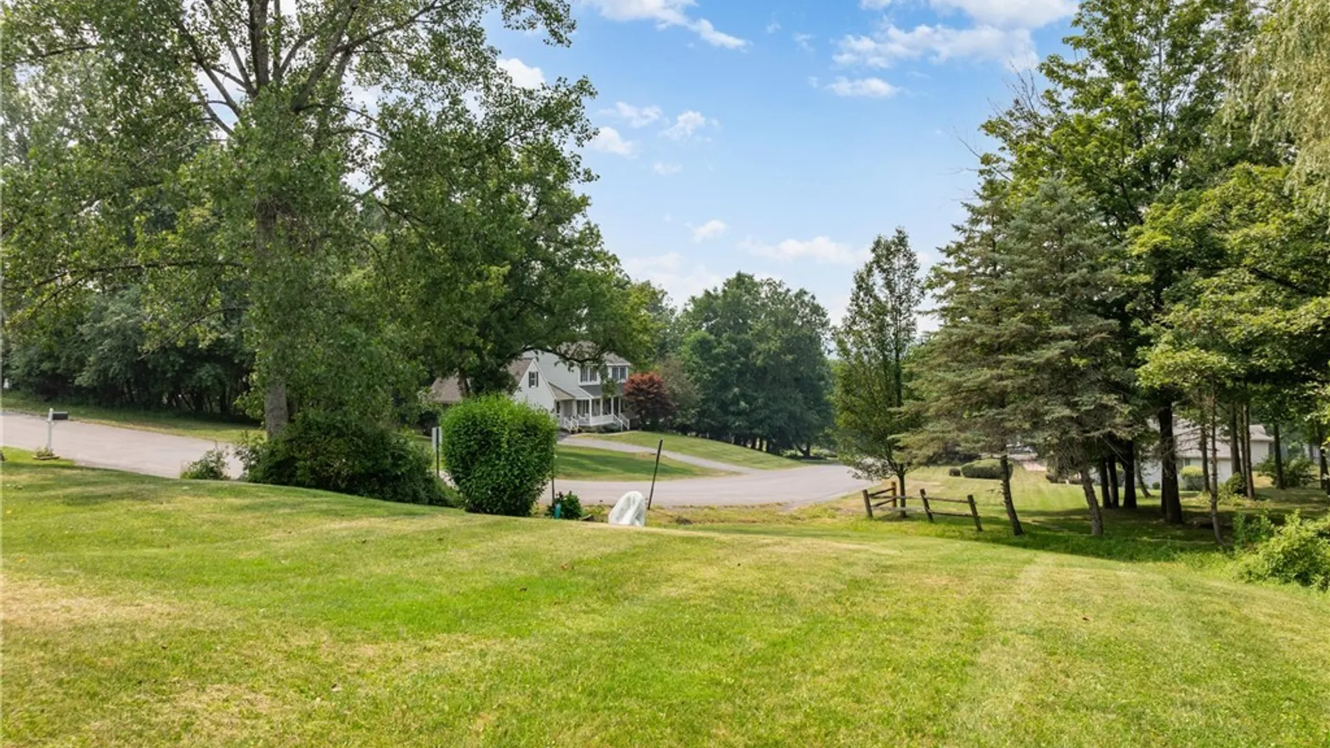 Property at 1 Butternut Road, New Hartford, NY 13413 3